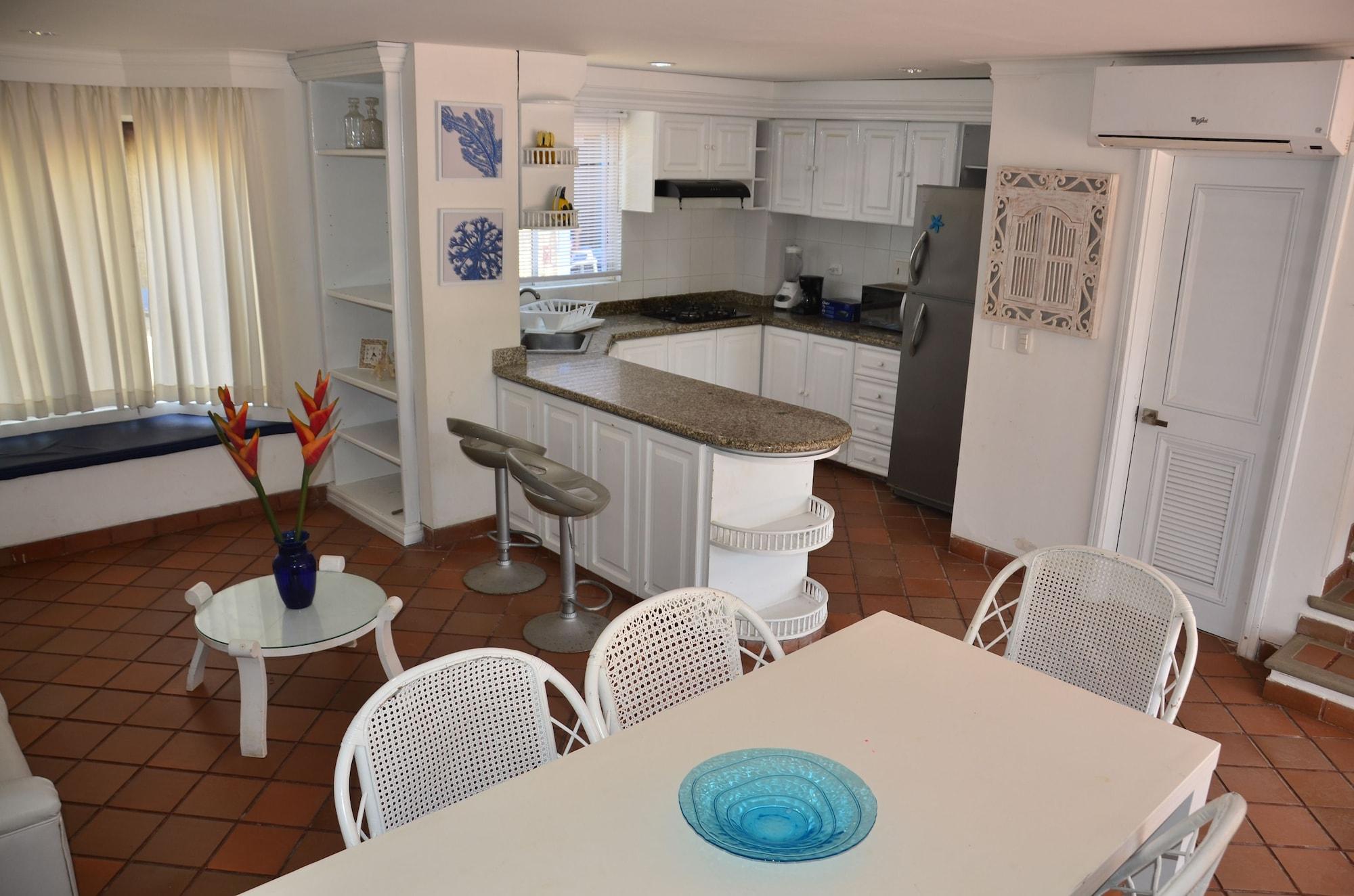 Equipamiento de Habitación Playa Caiman
