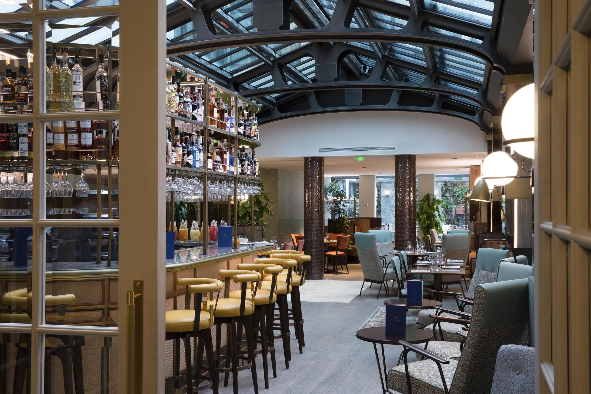 Vista Lobby Maison Breguet