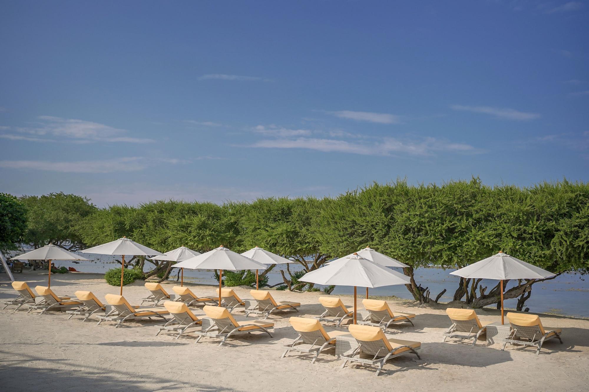 Playa Pearl Sunset Resort