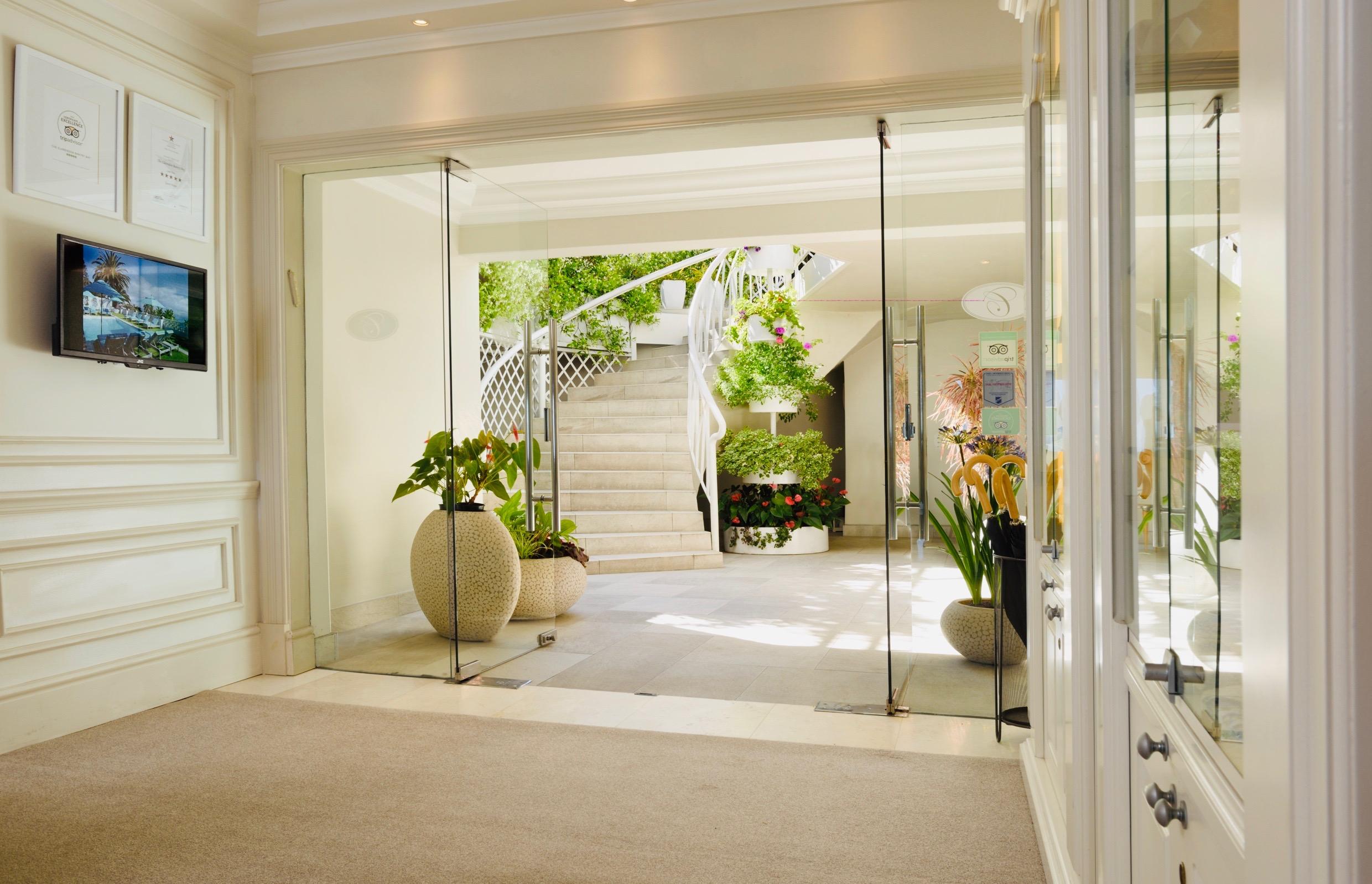 Vista Lobby The Clarendon - Bantry Bay