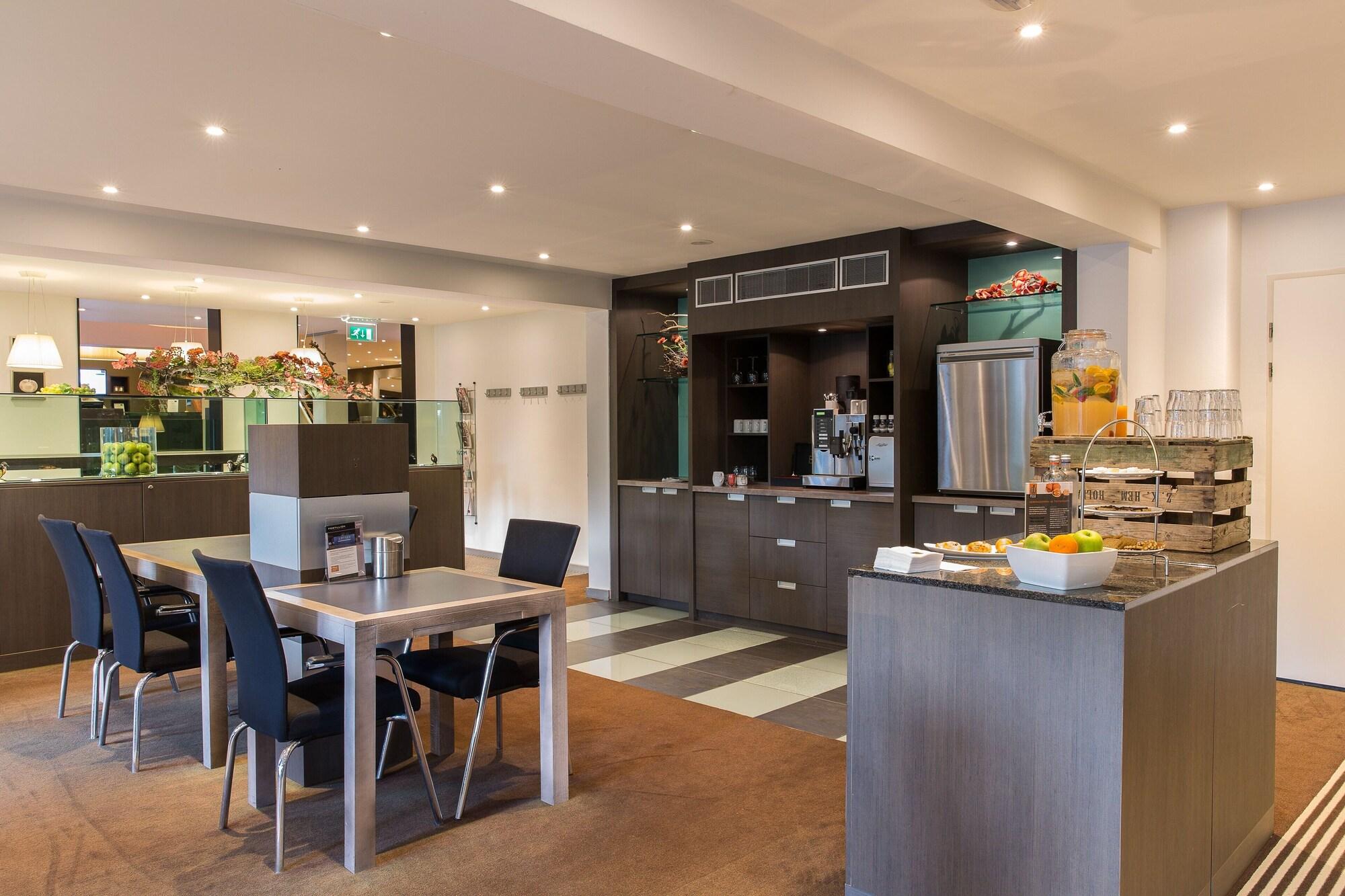 Vista Lobby Postillion Hotel Amersfoort Veluwemeer