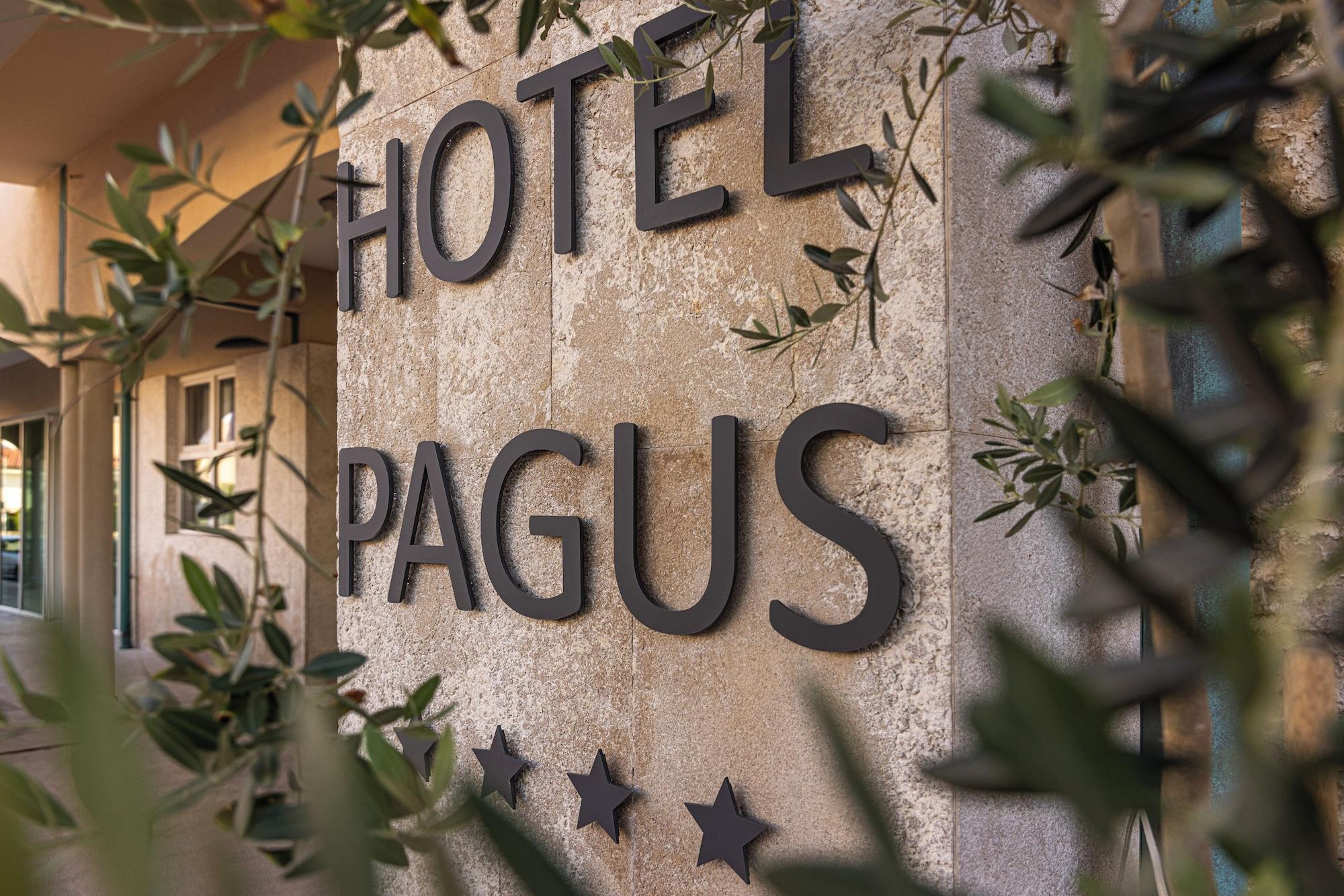 Vista Exterior Family Hotel Pagus