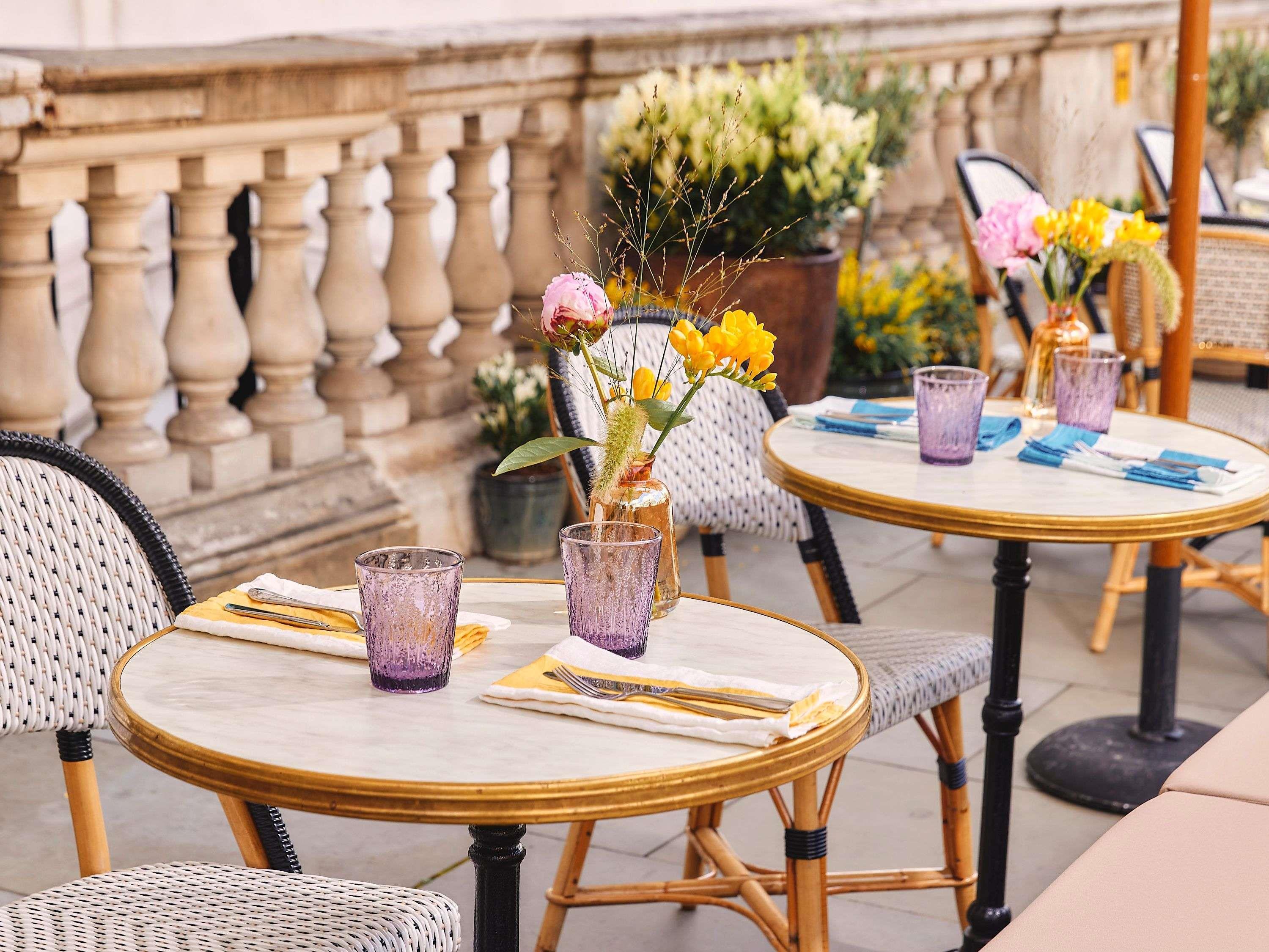 Bar/Salón Sofitel London St James