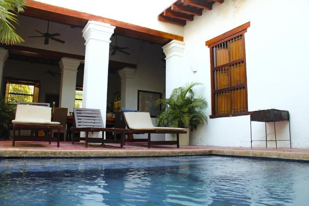 Vista Piscina Casa Gaitana- Alma Hotels