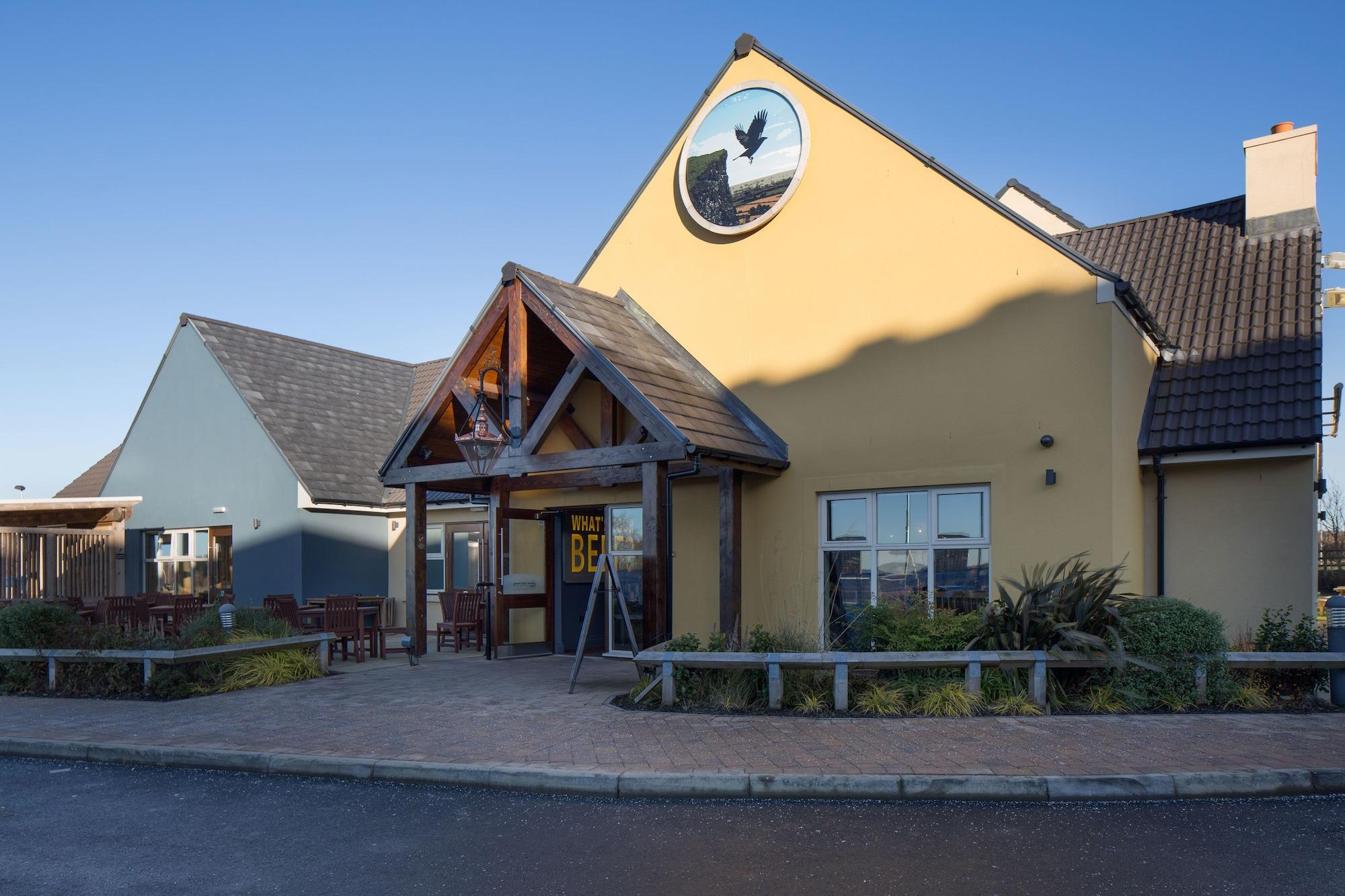Varios Raven’s Cliff, Motherwell by Marston's Inns
