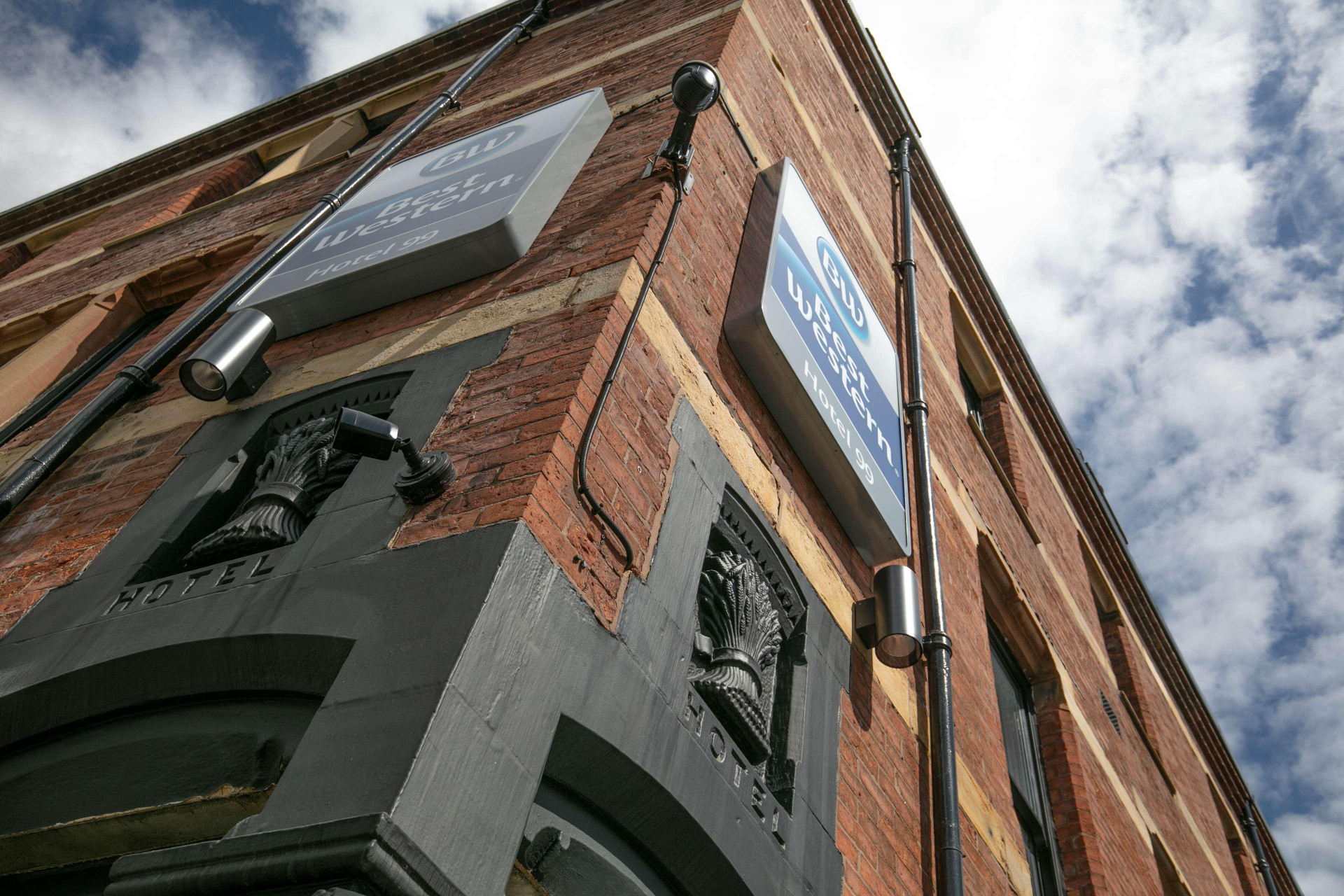 Vista Exterior Best Western Hotel 99