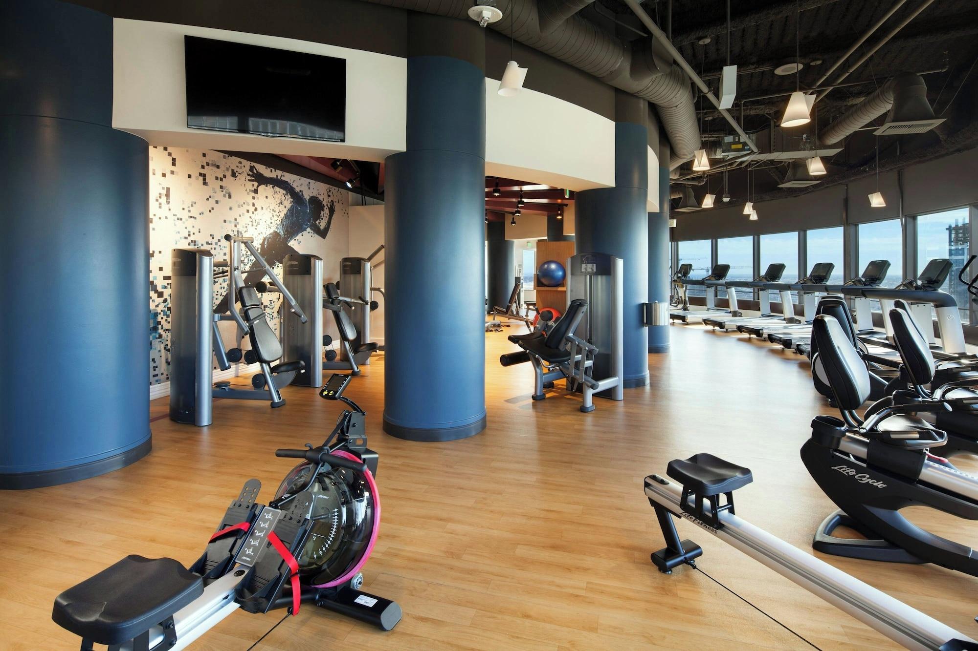 Gimnasio Sheraton Grand Los Angeles