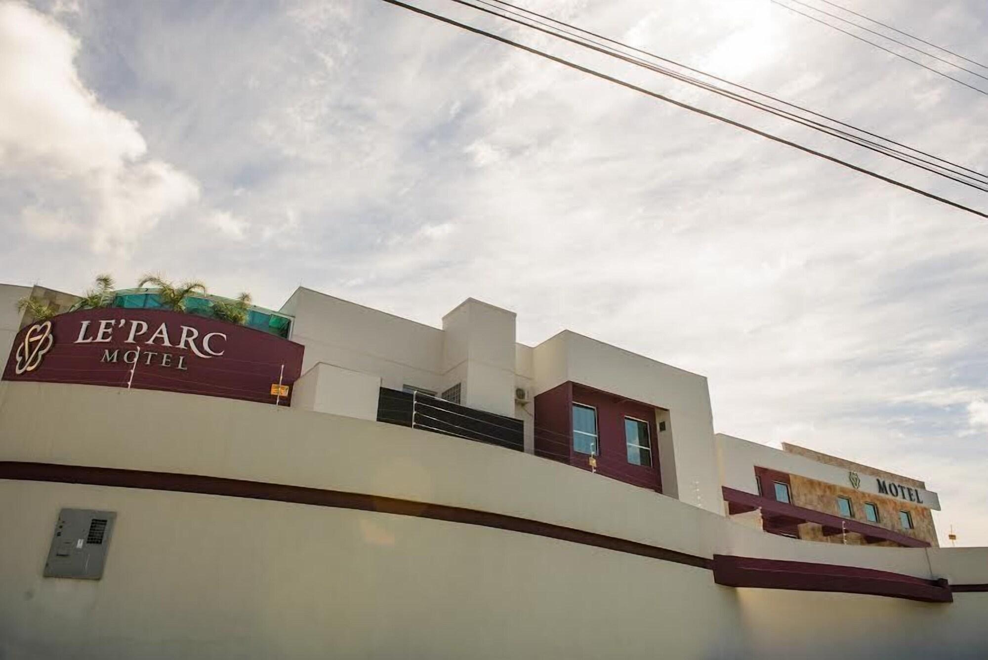 Vista Exterior Le Parc Motel