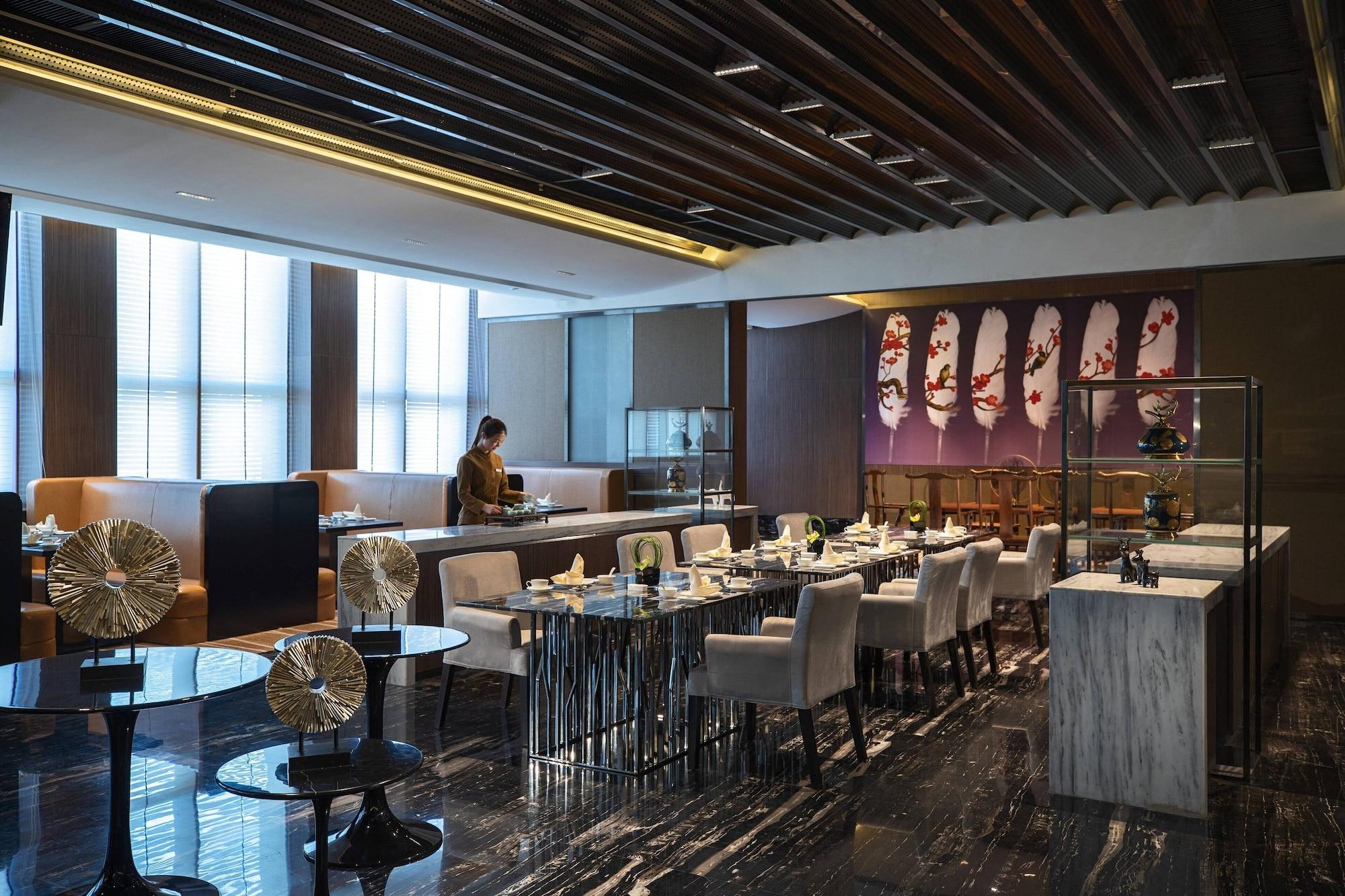 Restaurant Renaissance Shenyang West Hotel