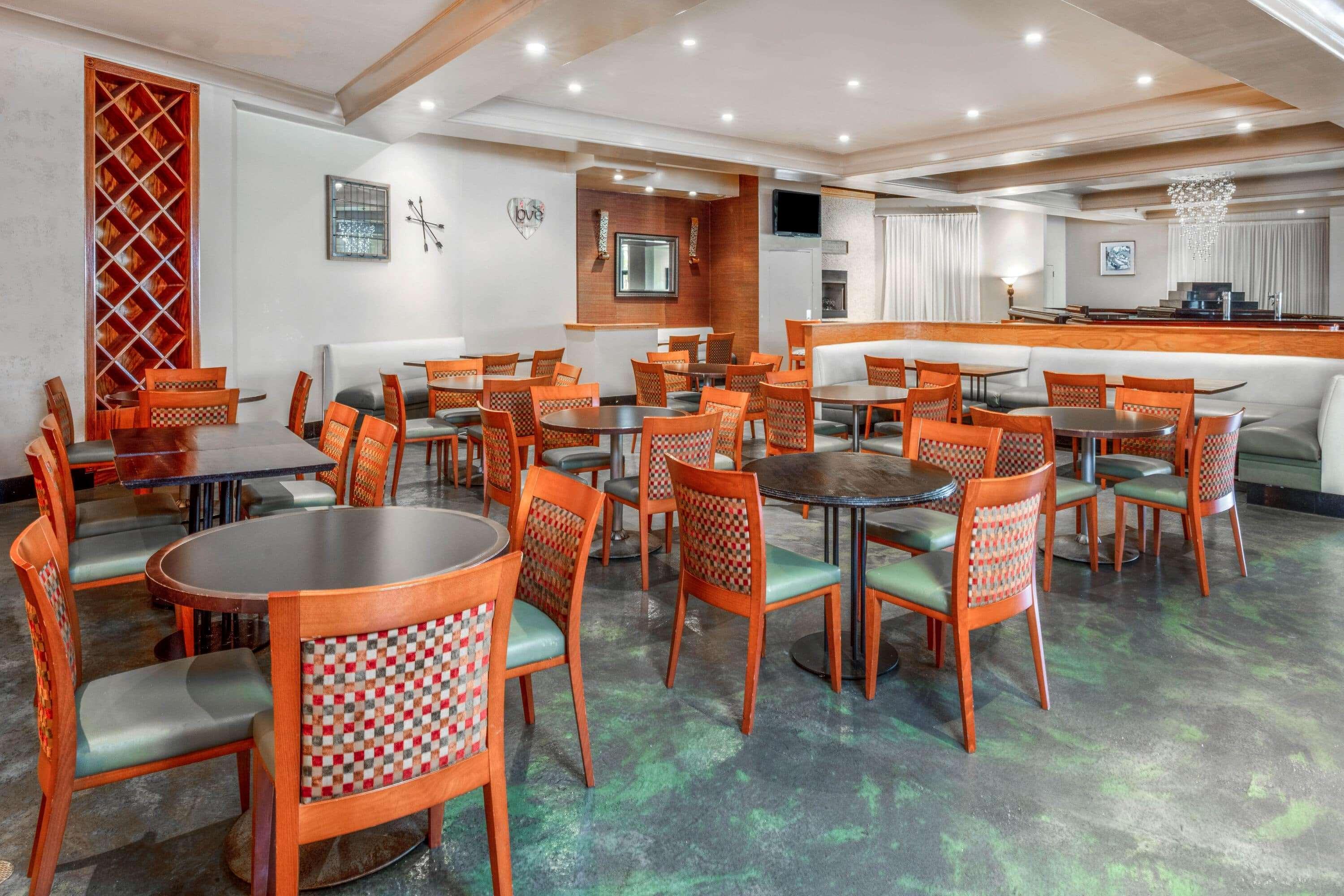 Restaurant La Quinta Inn & Suites by Wyndham Secaucus Meadowlands