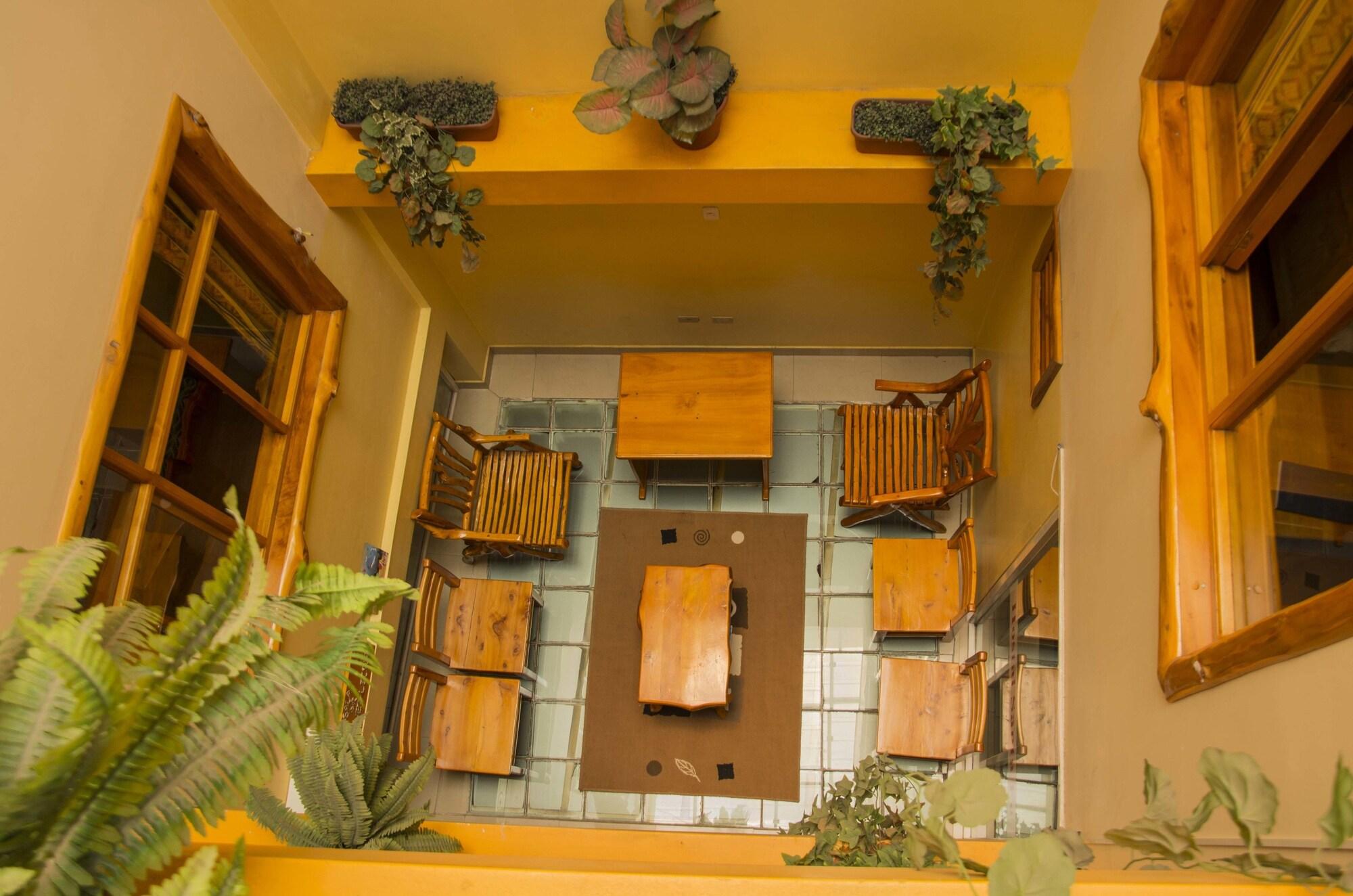 Vista Exterior Hostal Santa Fe 2