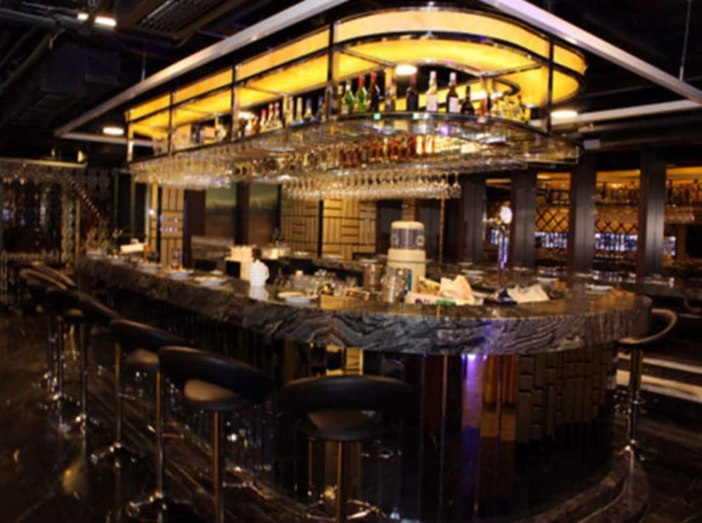 Bar/Salón Majestic Hotel