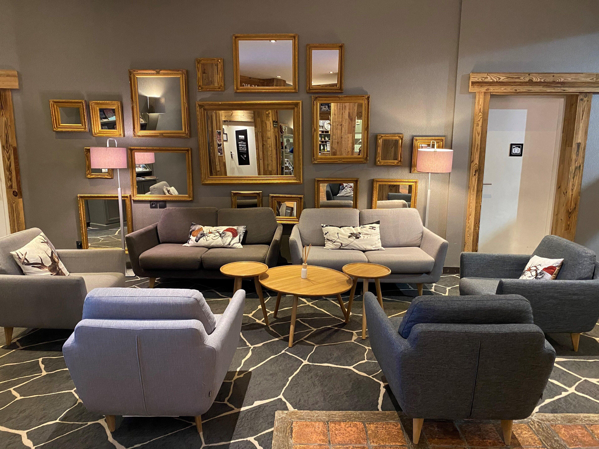 Vista Lobby Le Pic Blanc