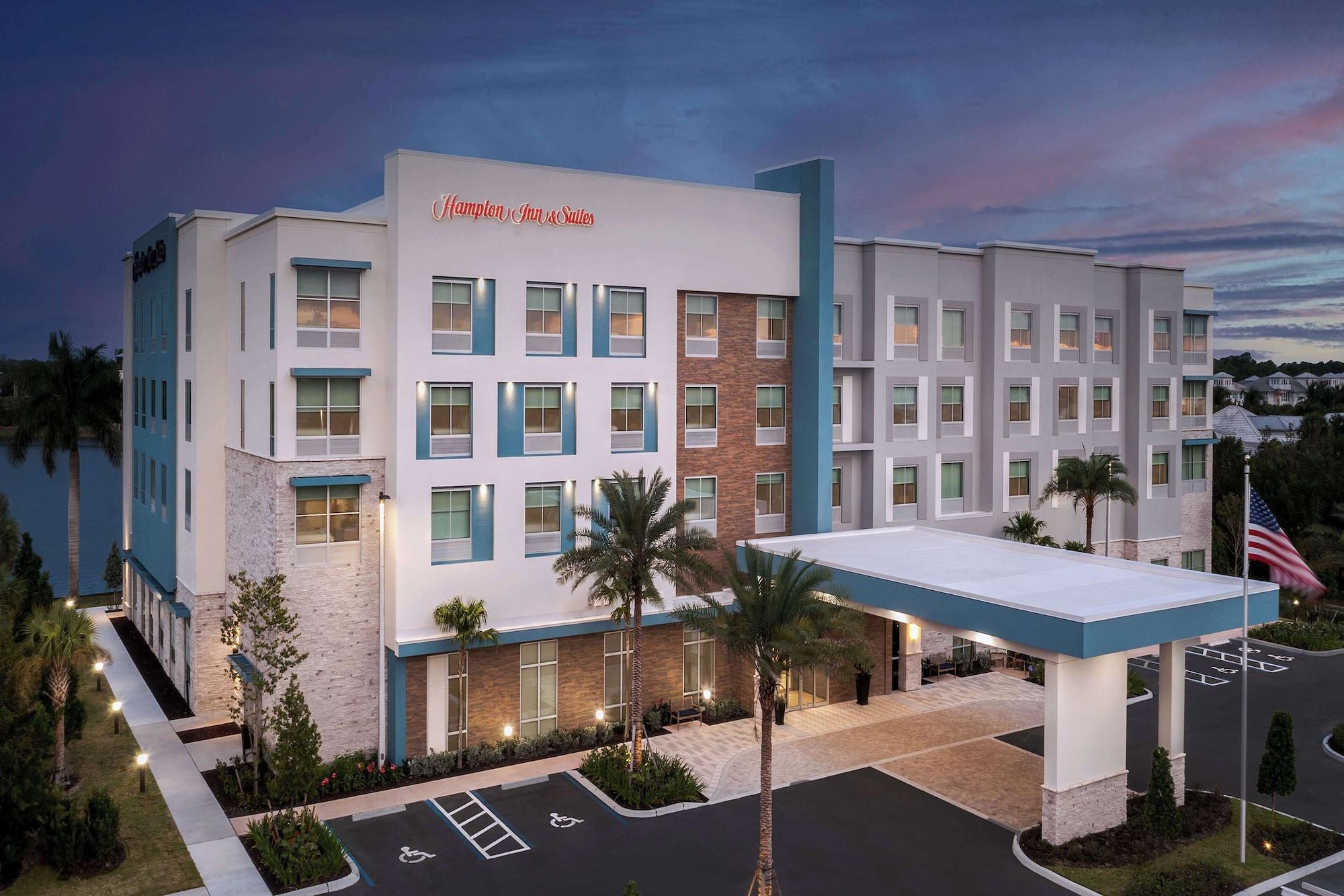 Vista Exterior Hampton Inn & Suites Naples South