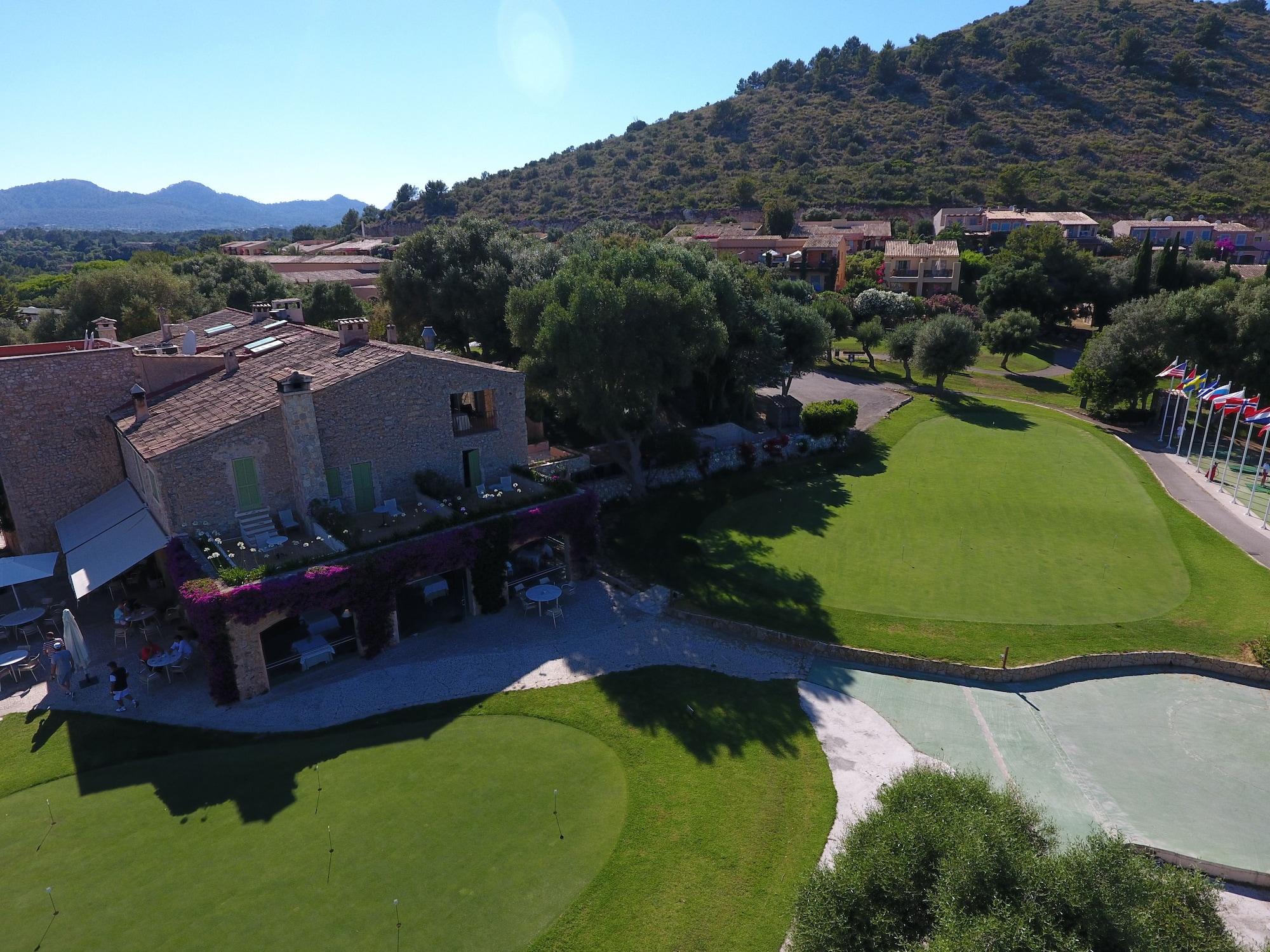 Vista Exterior Pula Golf Resort