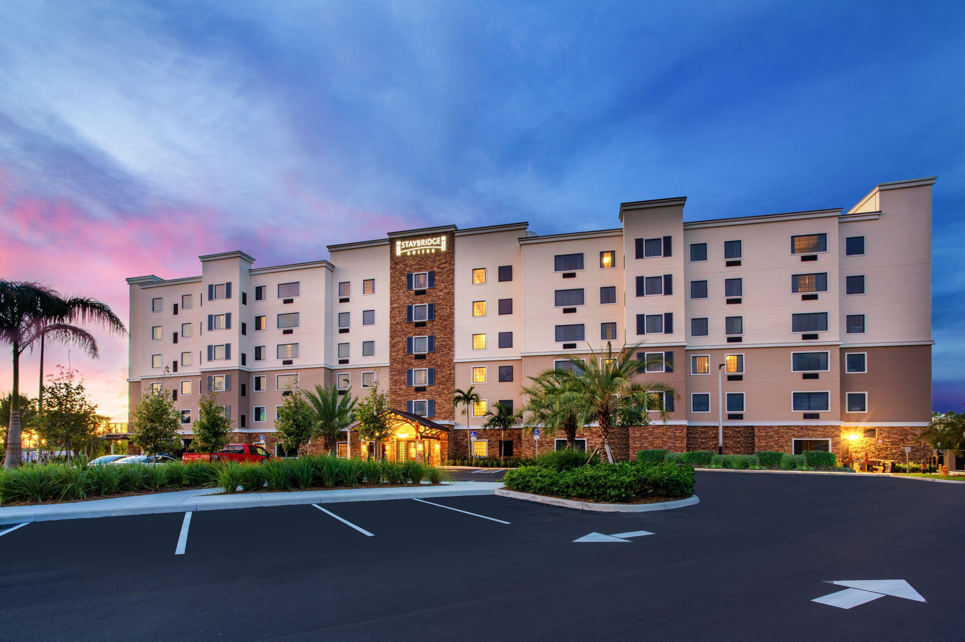 Vista Exterior Staybridge Suites Fort Lauderdale Airport - West by IHG