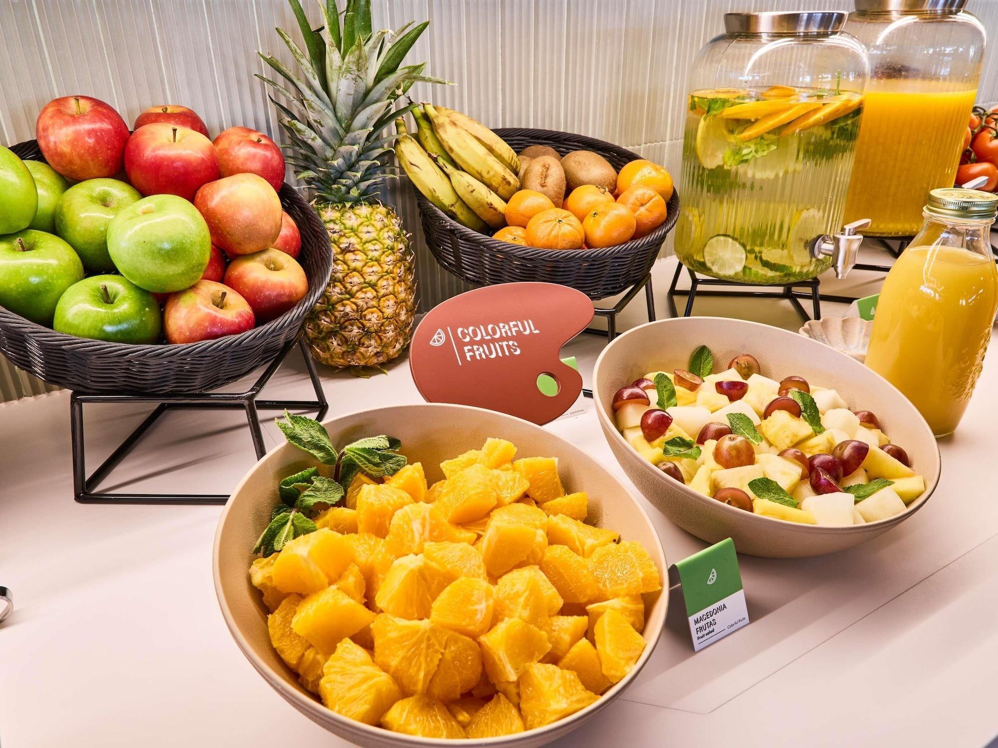 Restaurant ibis Styles Madrid Airport Valdebebas