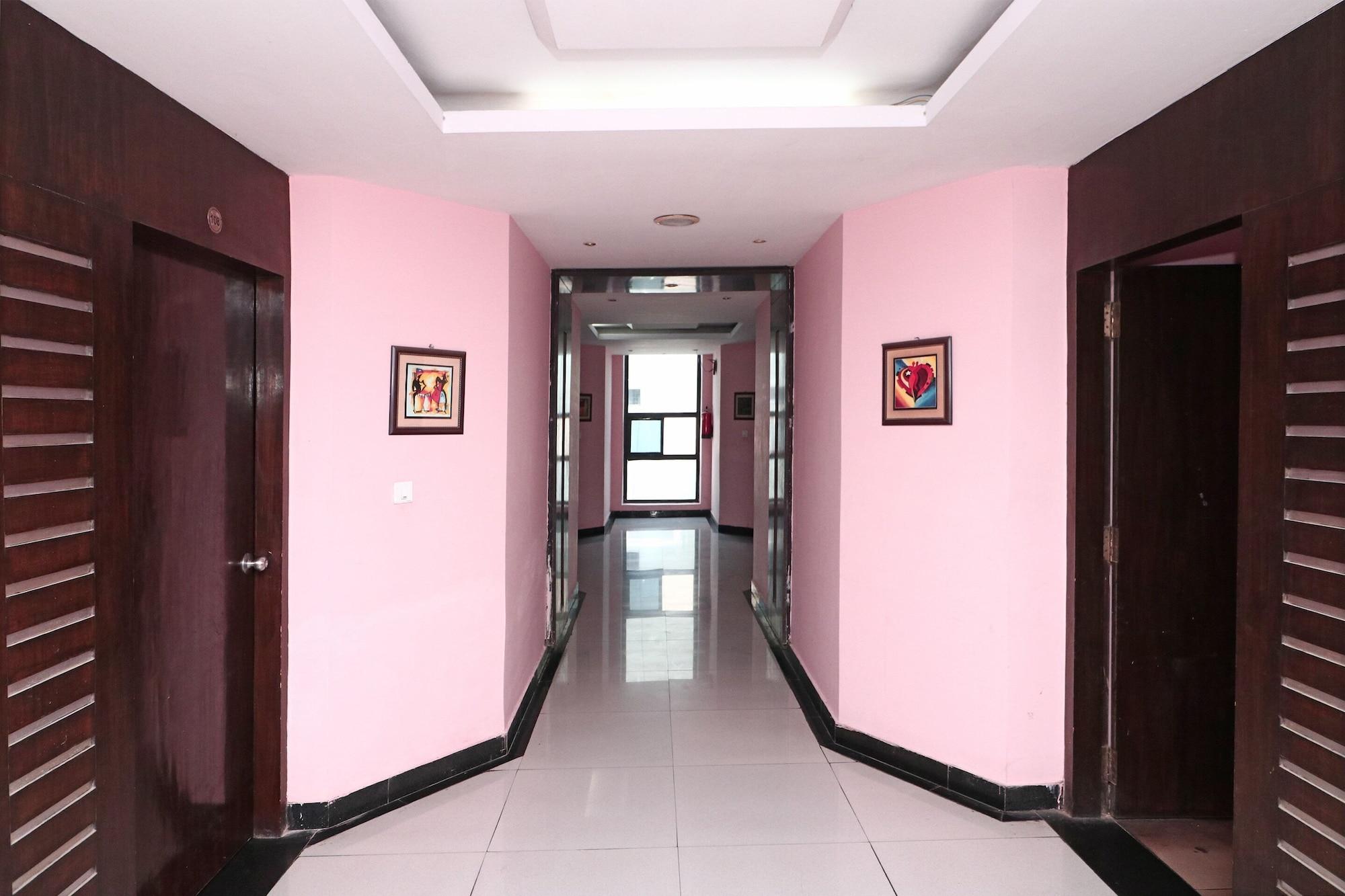 Vista Lobby OYO 4754 Hotel Center Point