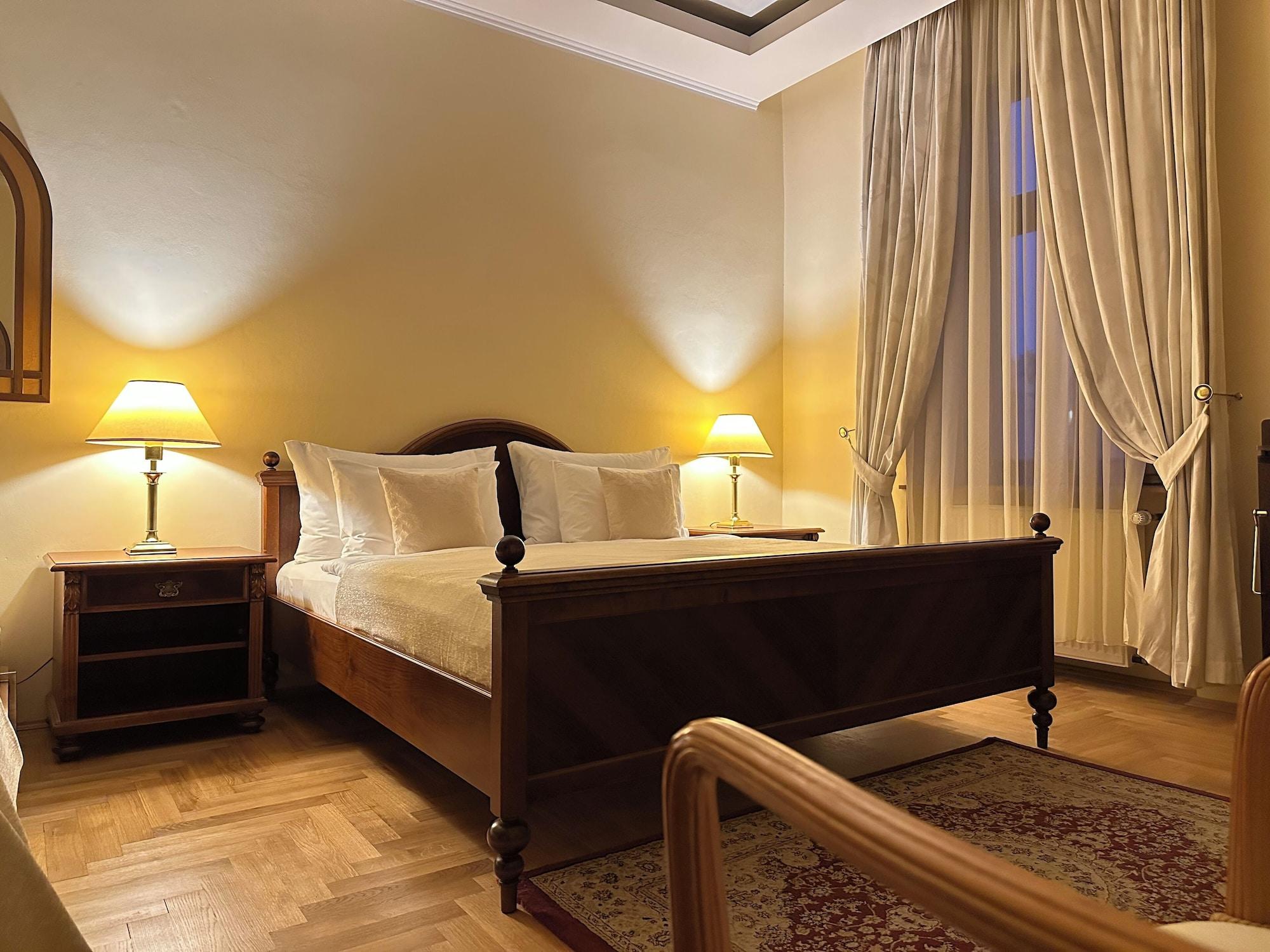 Fleur De Lis Hotel Praga | Hotéis na Decolar
