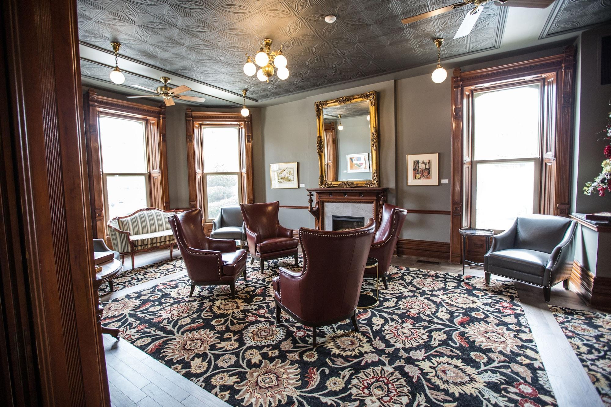 Bar/Salón Idlewyld Inn & Spa
