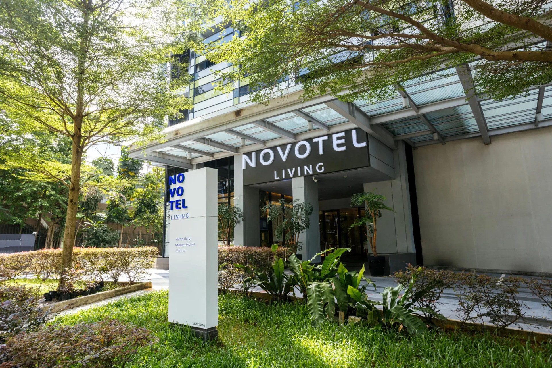 Vista Exterior Novotel Living Singapore Orchard