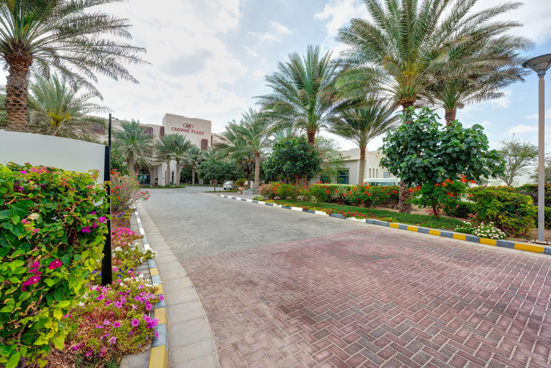 Vista Lobby Crowne Plaza Duqm by IHG