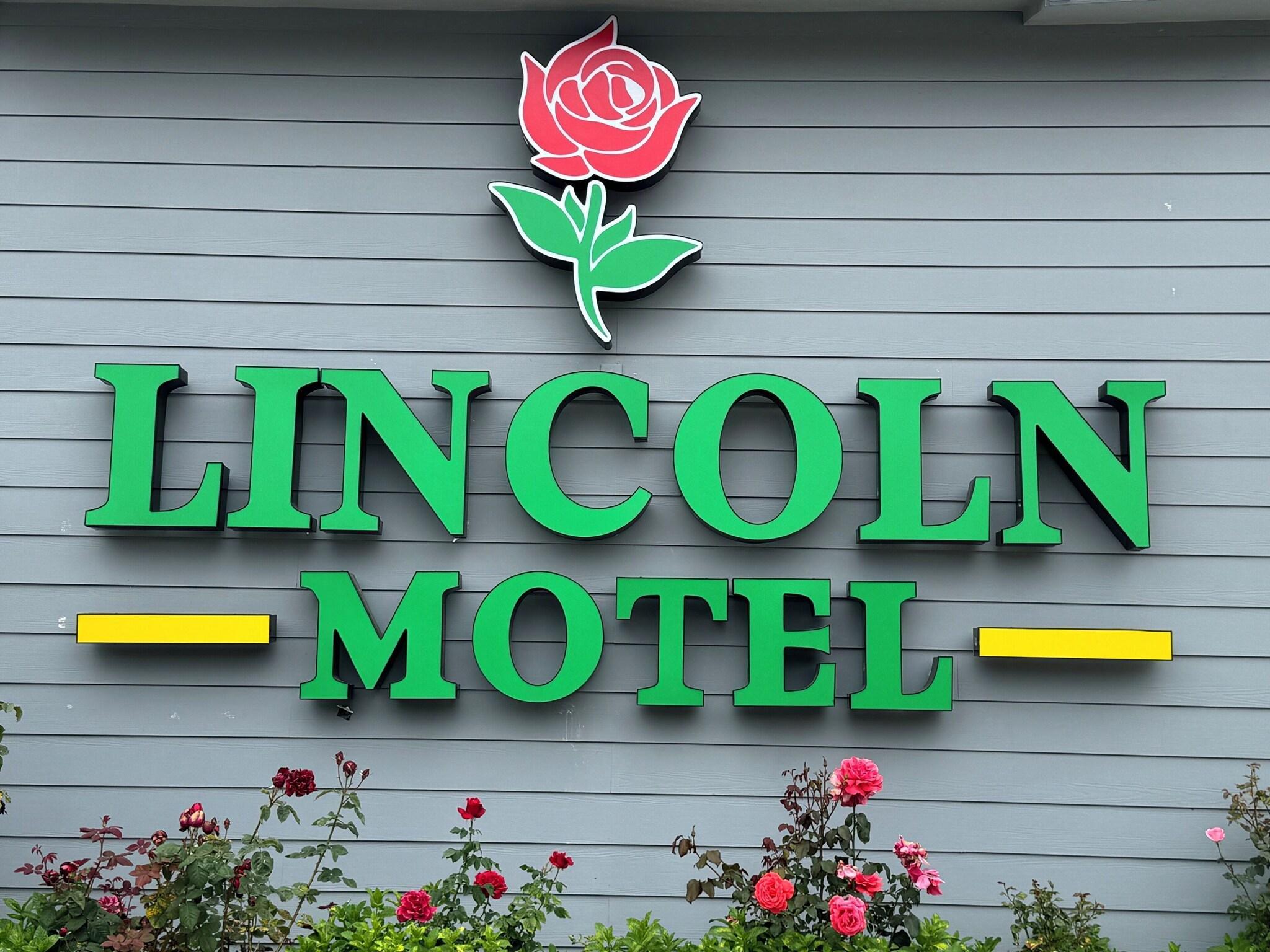 Vista Exterior Lincoln Motel