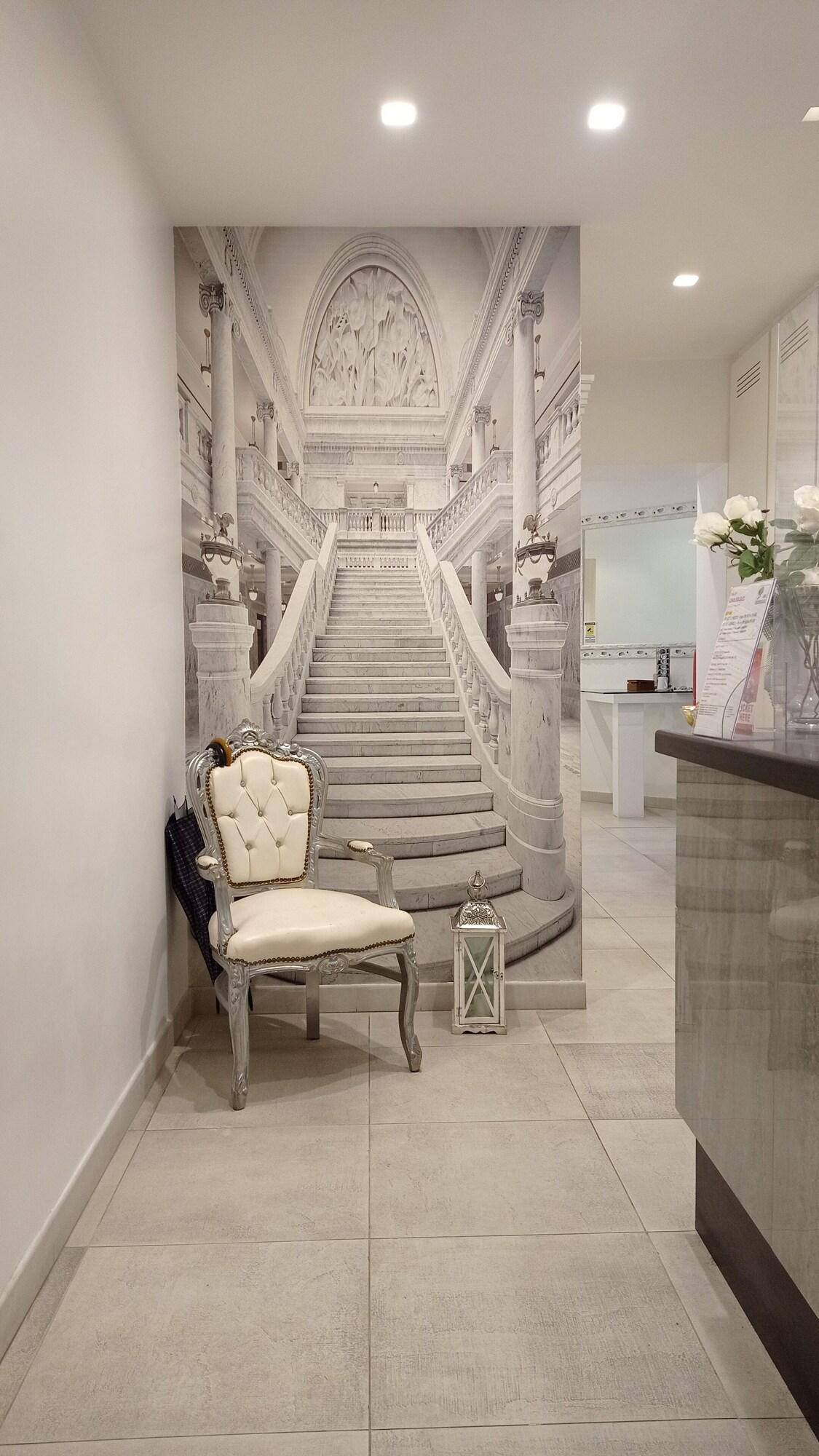 Vista Lobby Roman Holidays Boutique