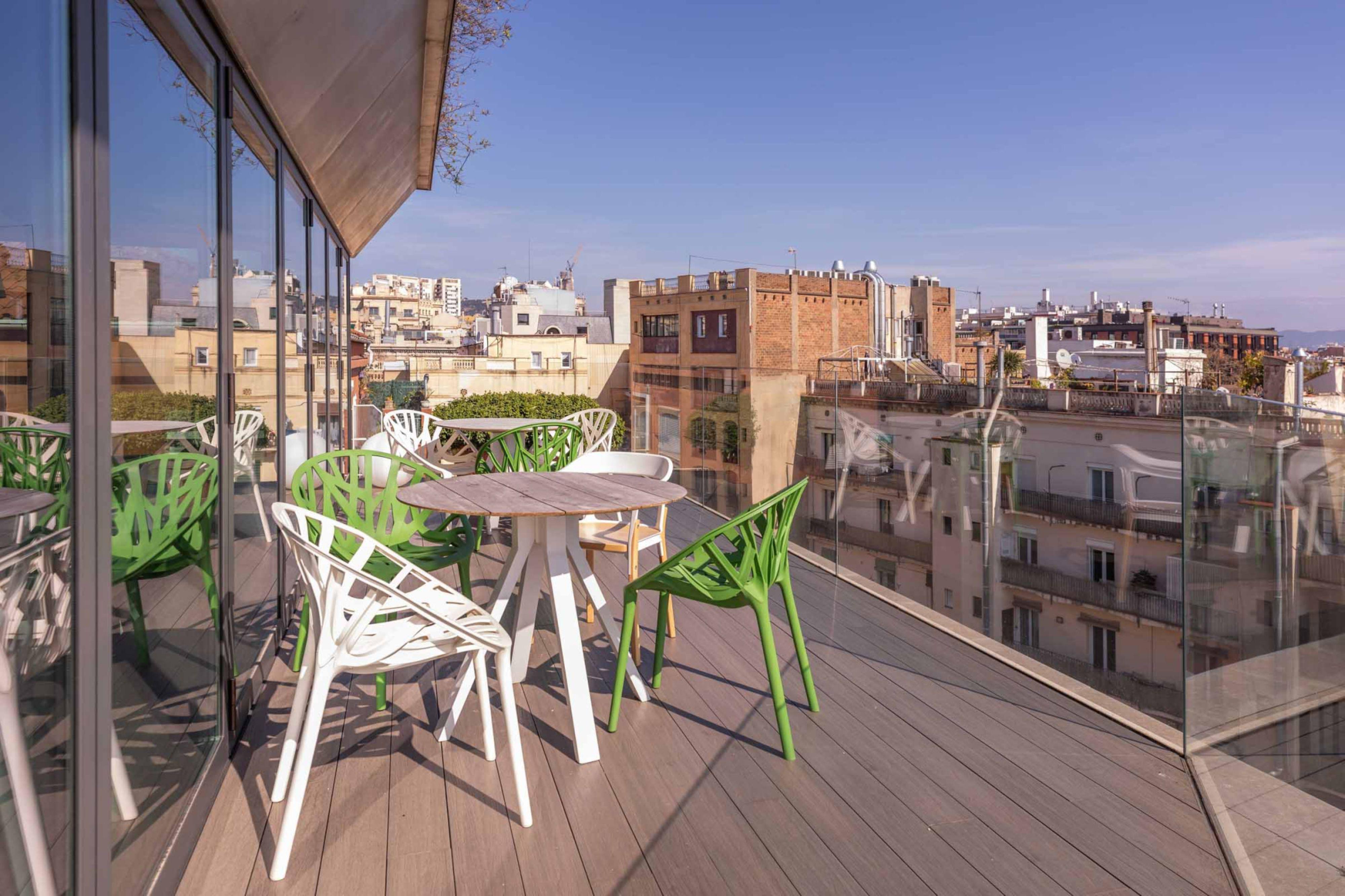 Vista Piscina Hotel Rec Barcelona - Adults only
