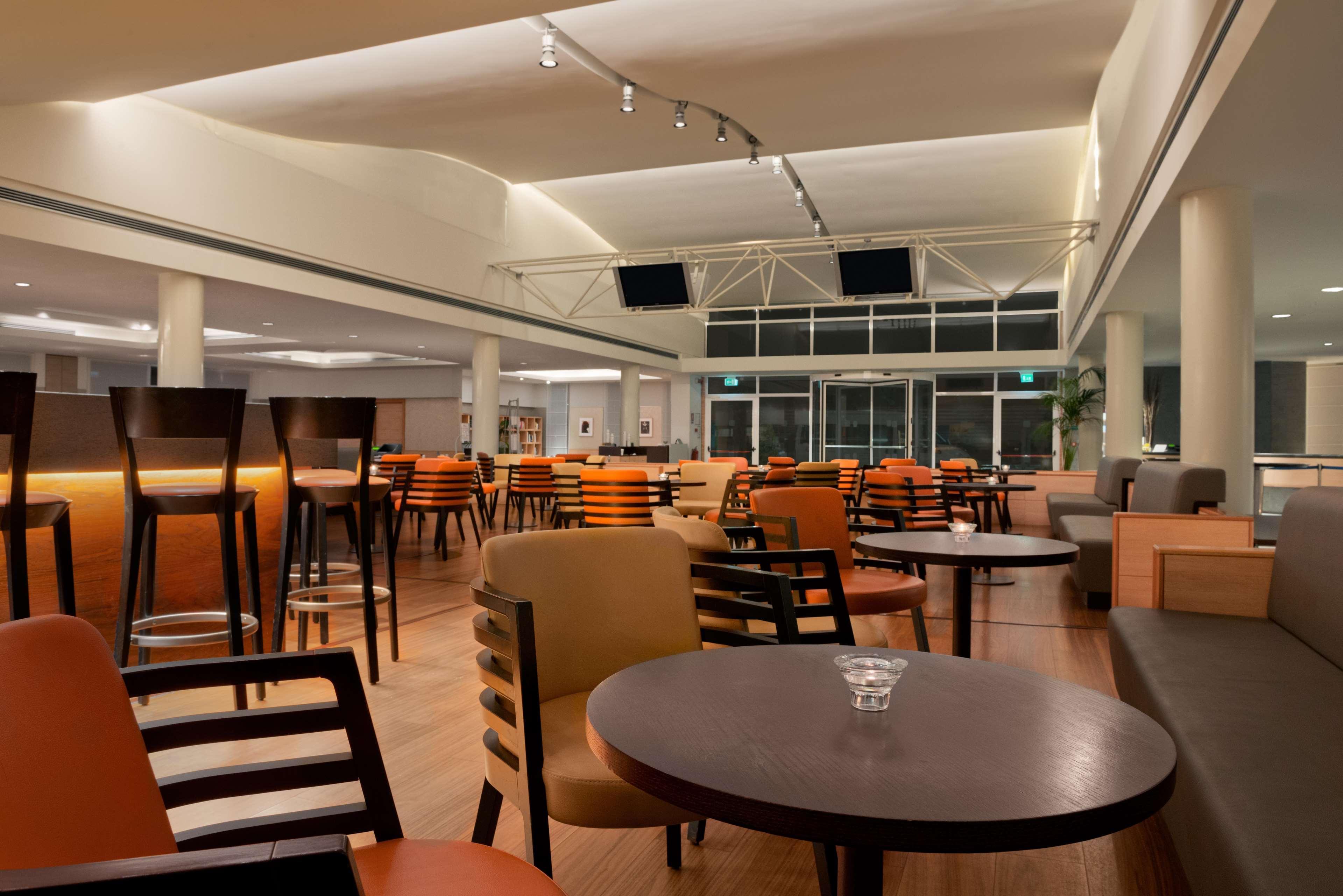 Bar/Salón Hilton Garden Inn Rome Airport