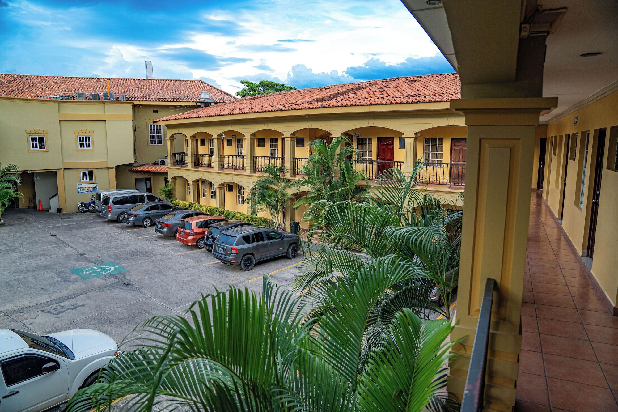 Vista Exterior Hotel Florencia San Miguel