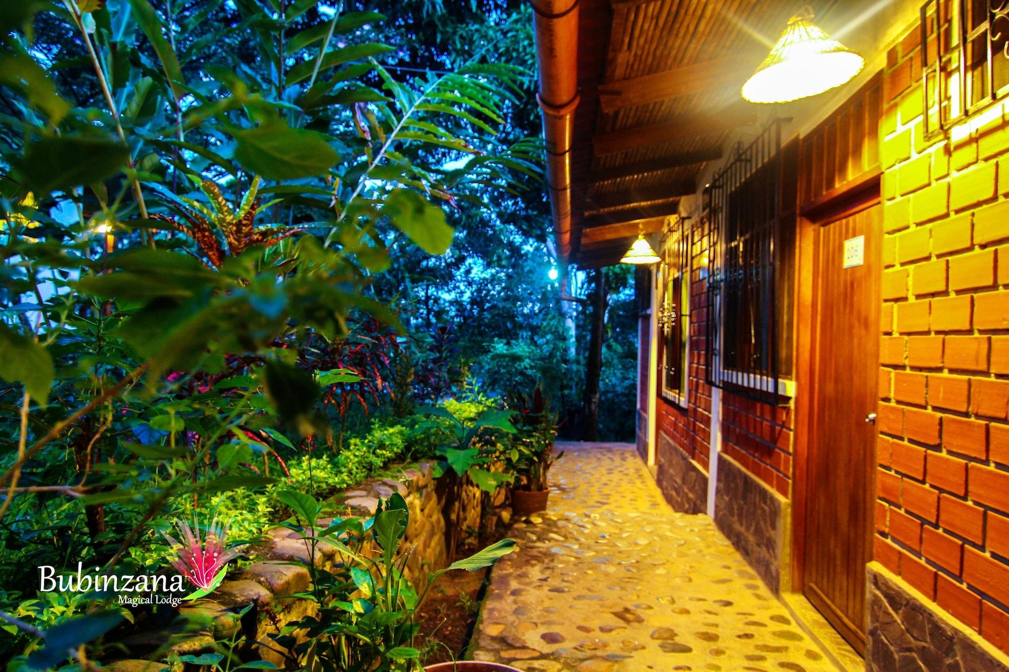 Vista Exterior Bubinzana Magical Lodge