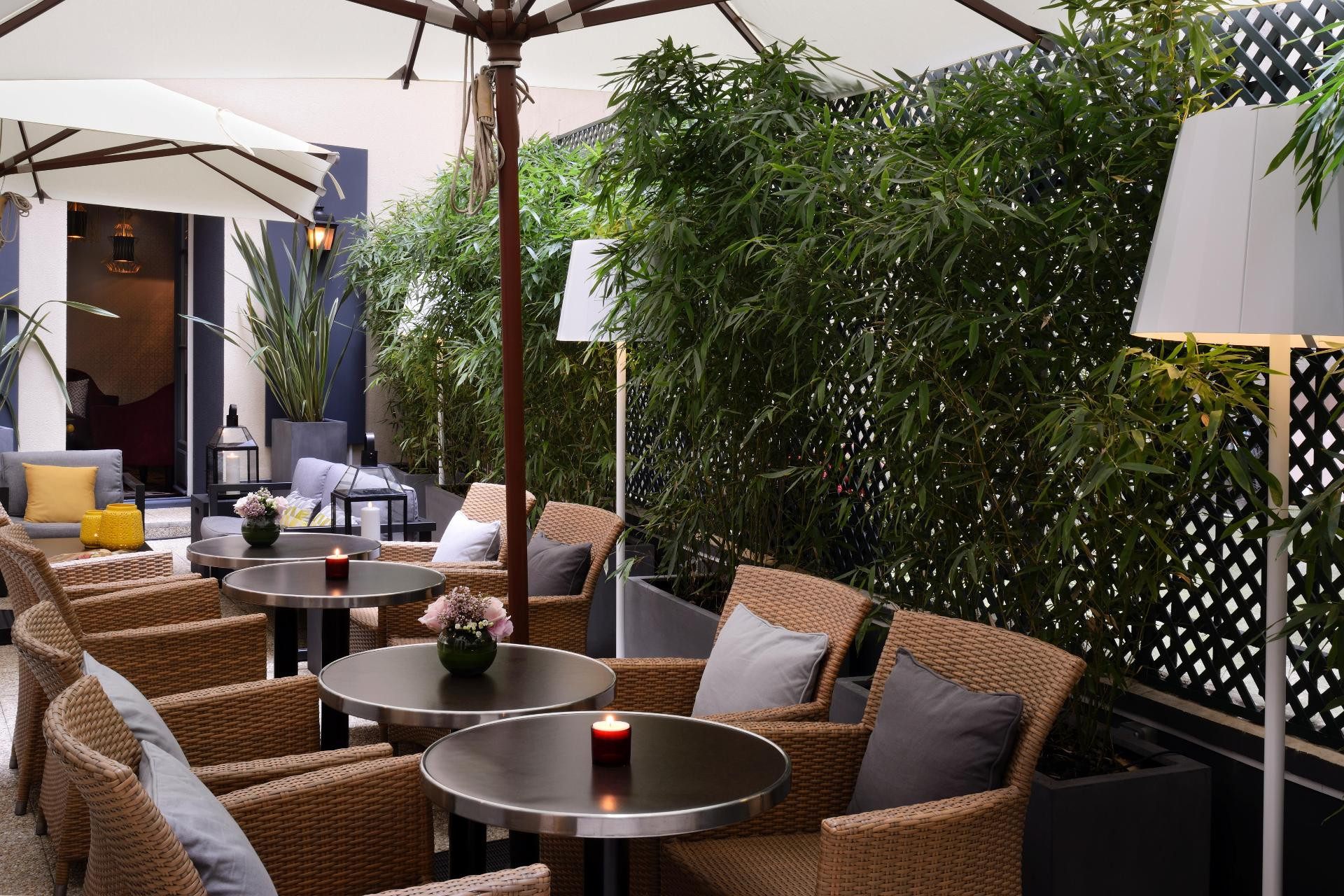 Varios Hôtel Le Marquis by Inwood Hotels