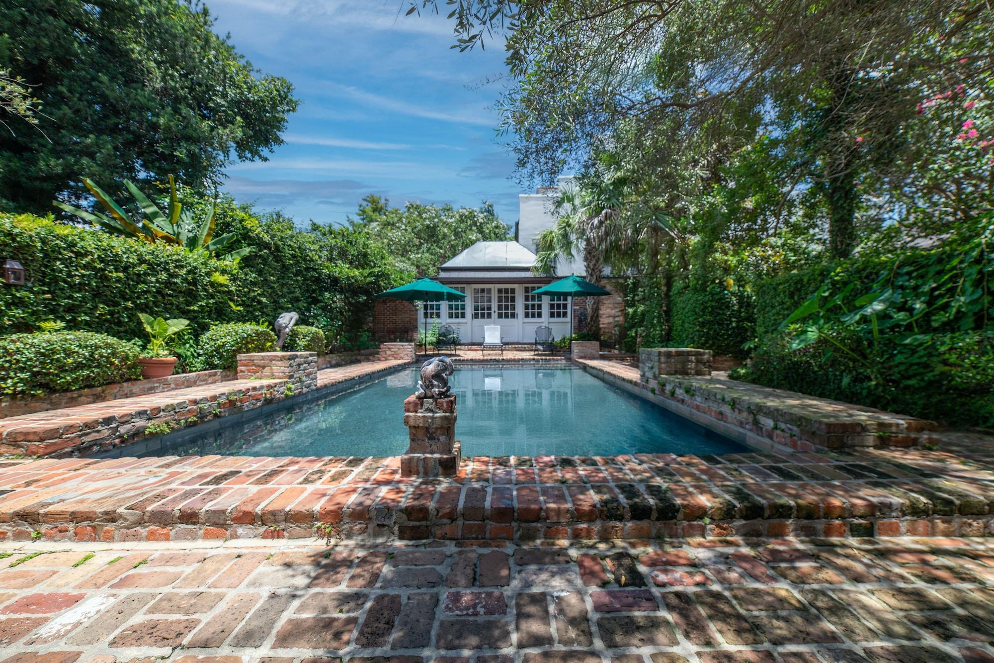 Varios Audubon Cottages