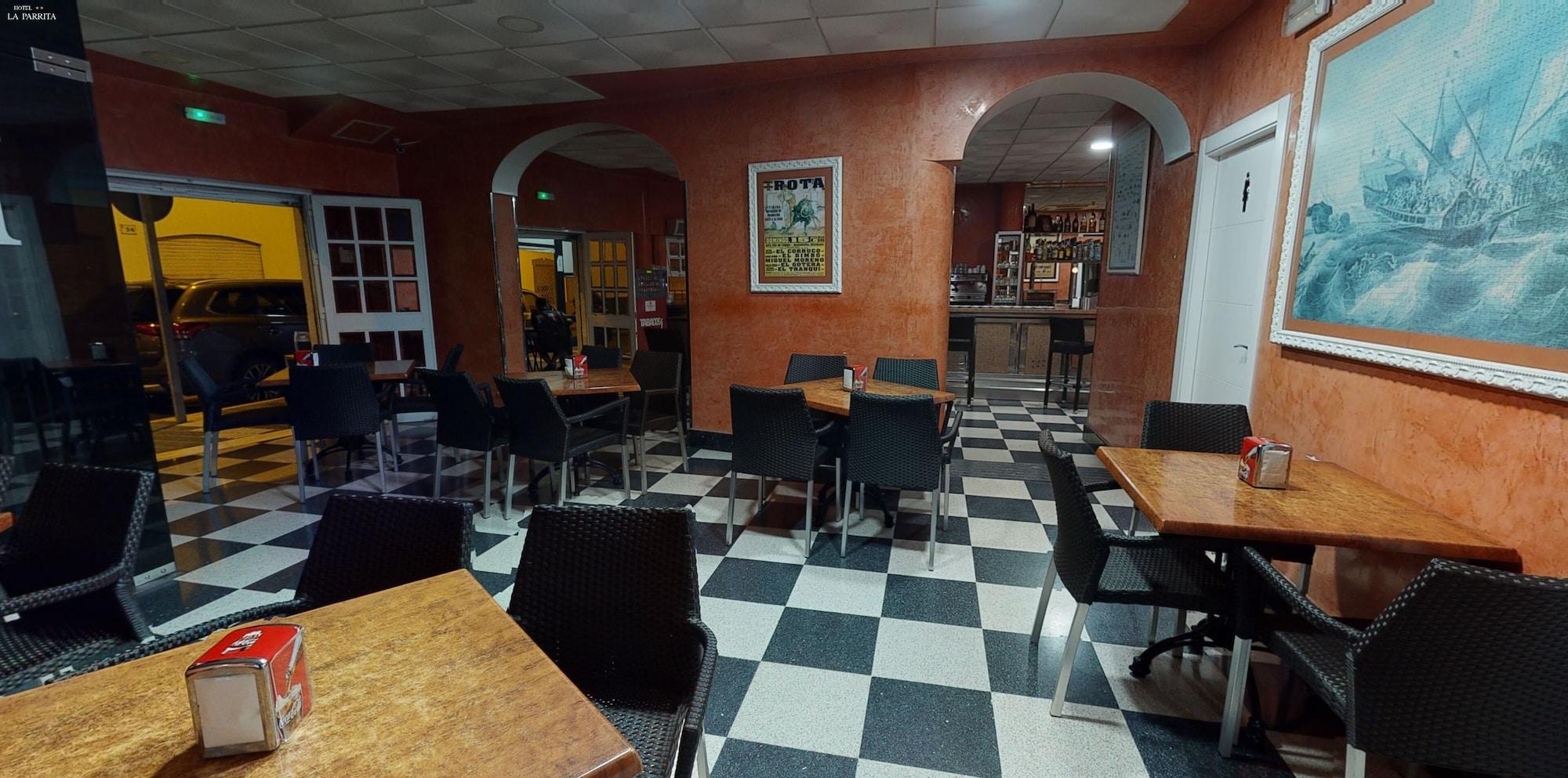 Bar/Salón Hotel La Parrita