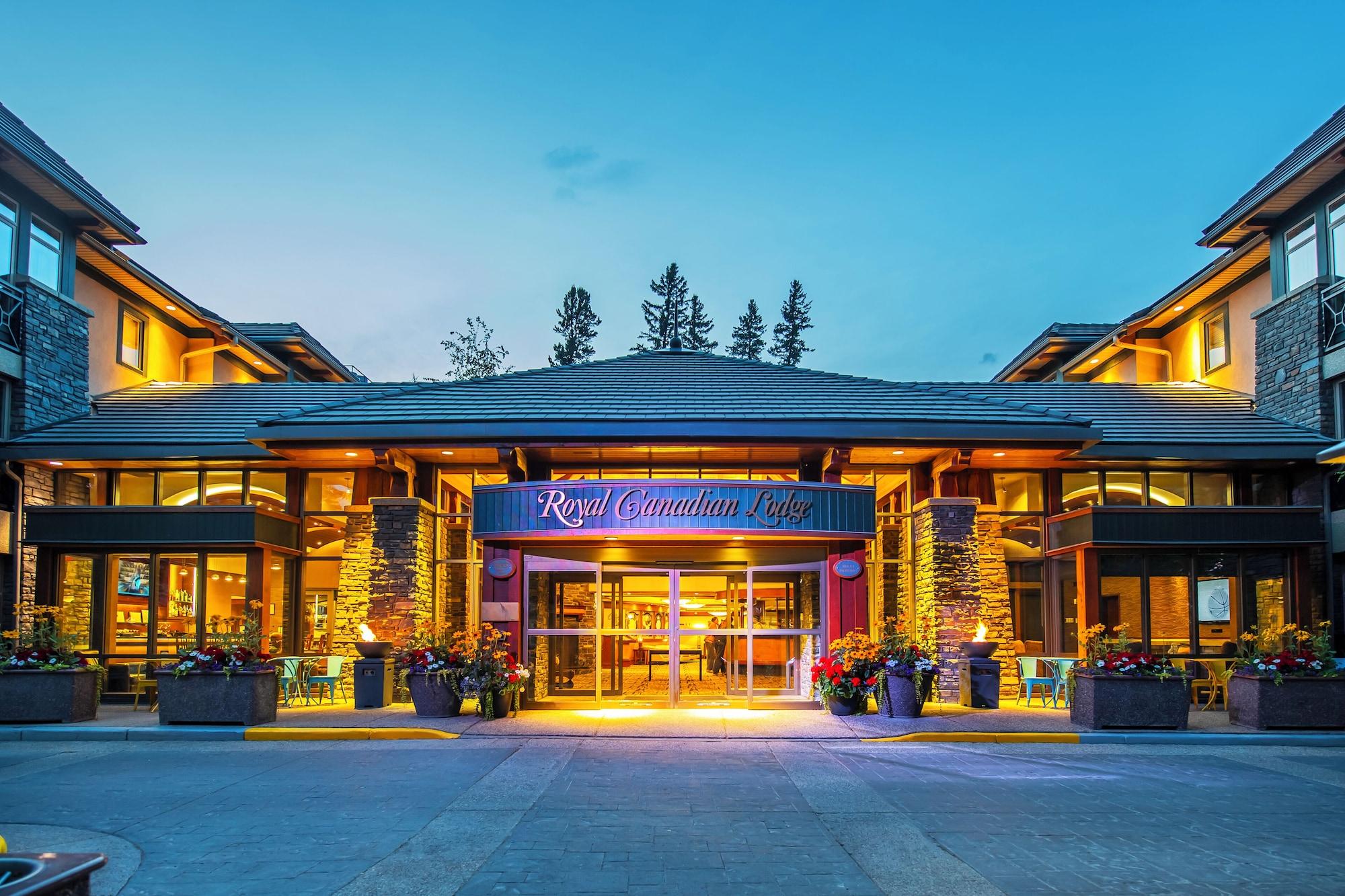 Vista Exterior Royal Canadian Lodge