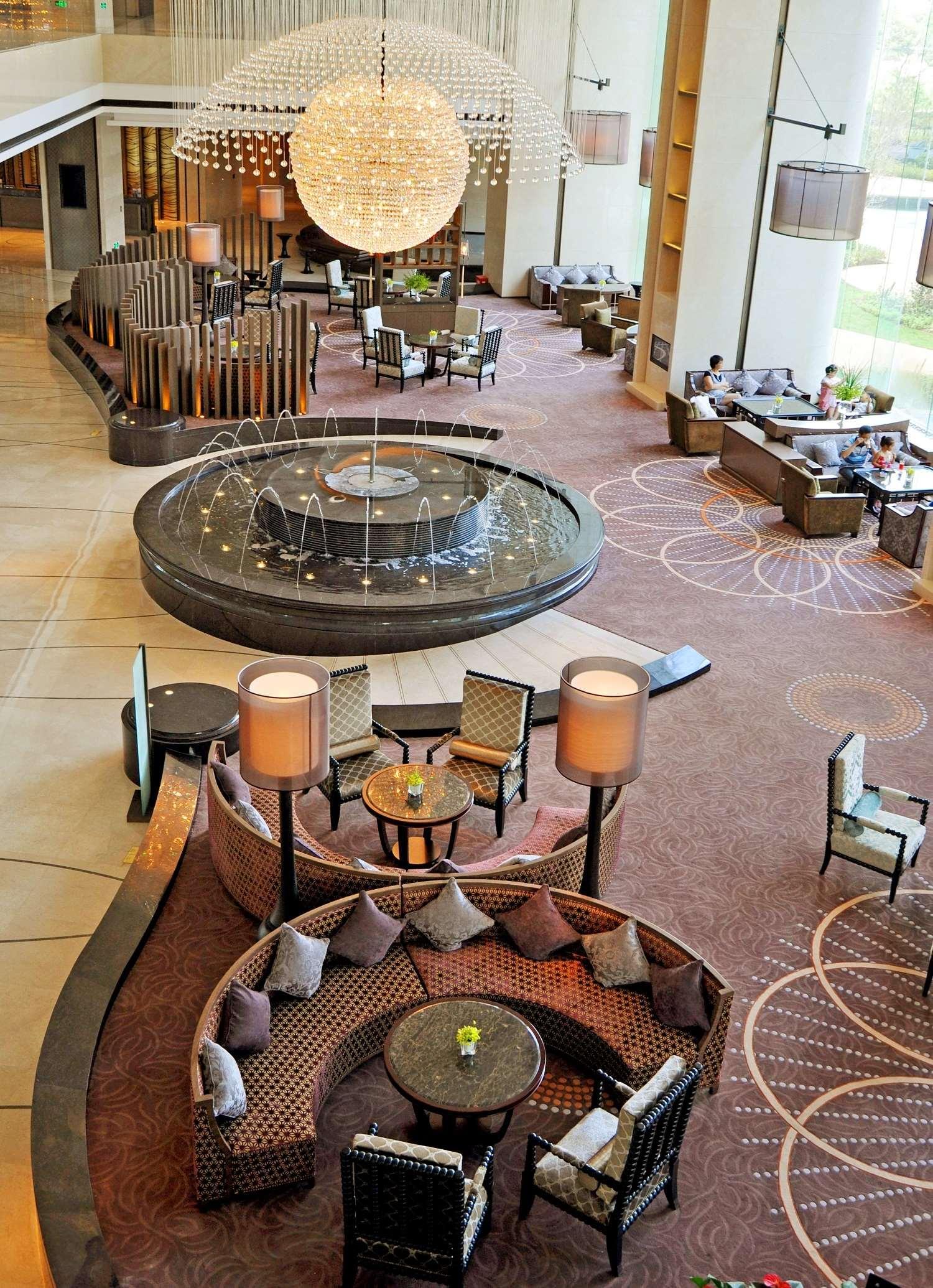 Vista Lobby Pan Pacific Ningbo