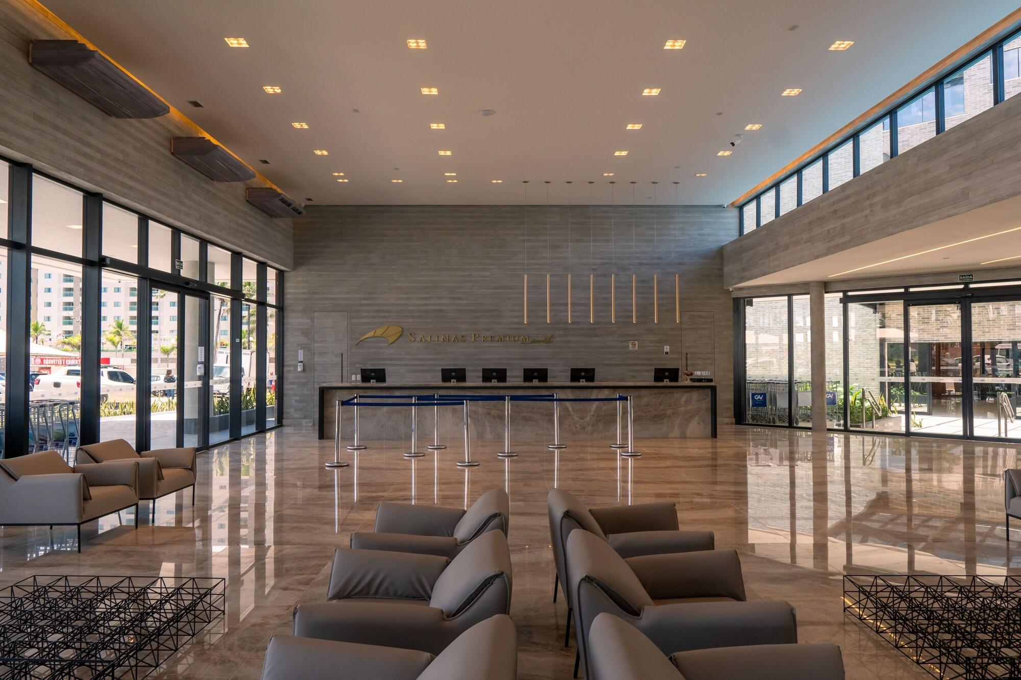 Vista Lobby Salinas Premium Resort - GAV Resorts