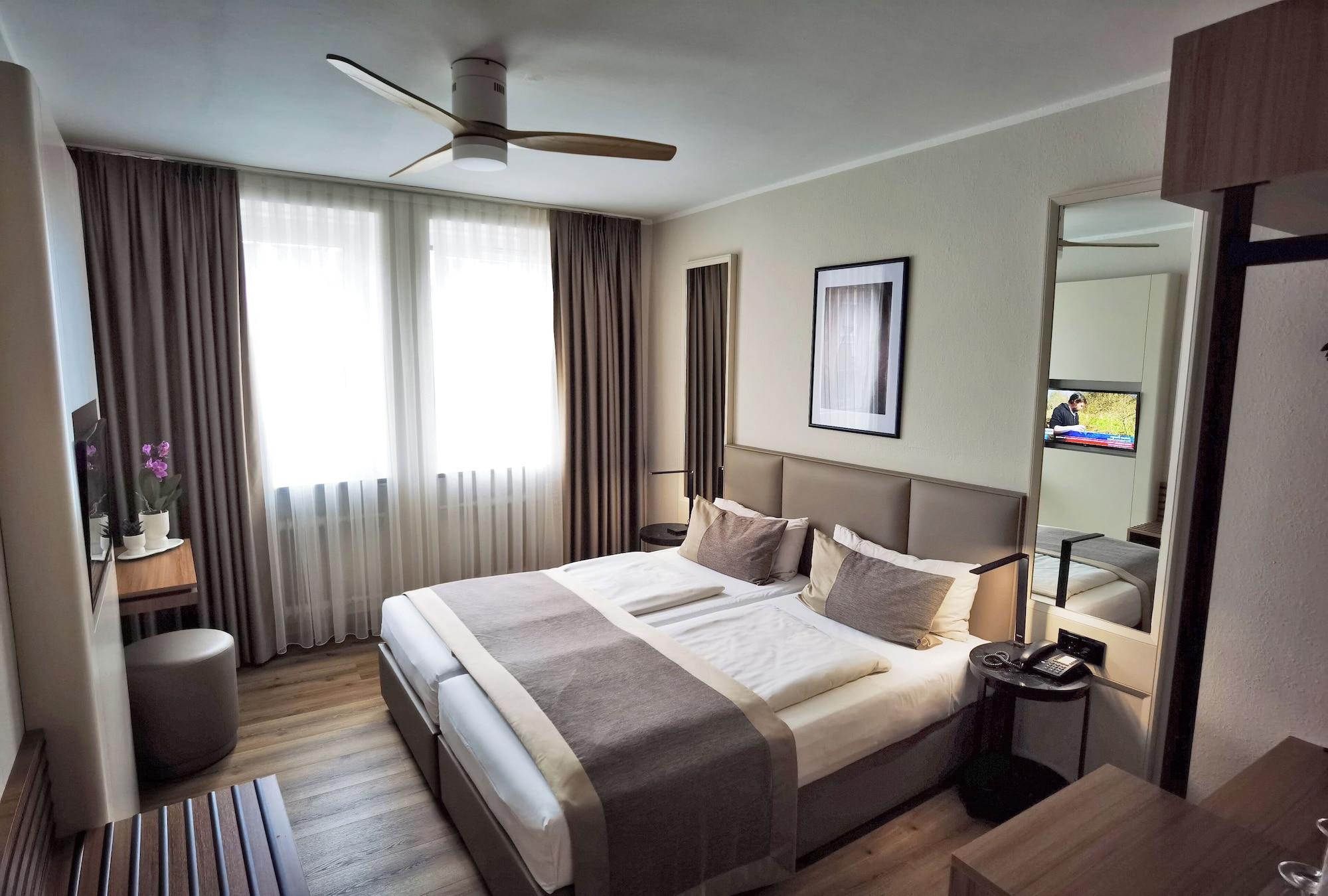 Varios Hotel Italia