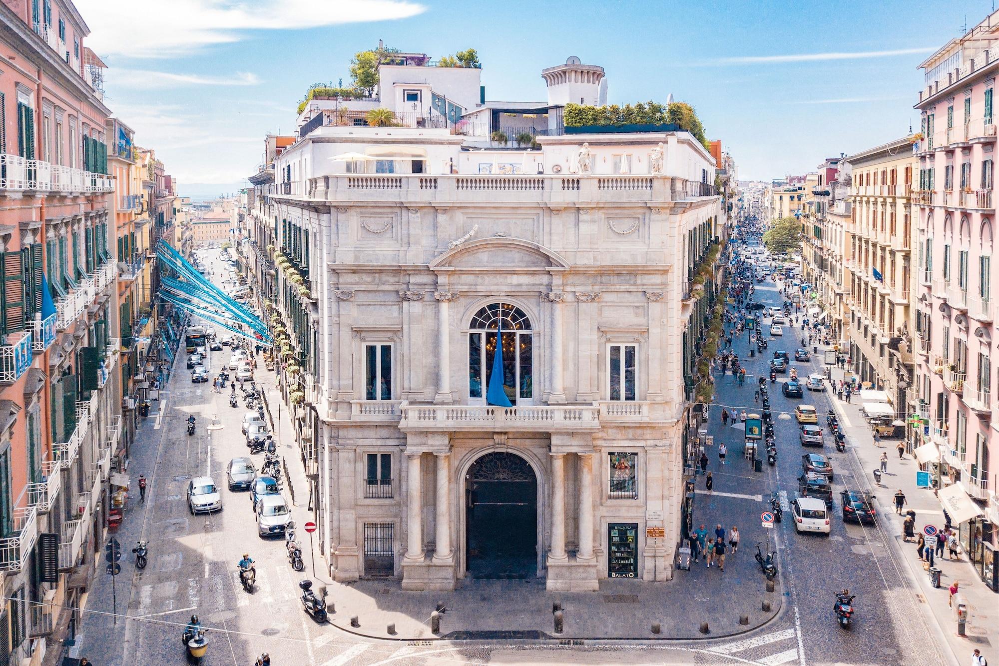 Vista Exterior Palazzo Doria Napoli