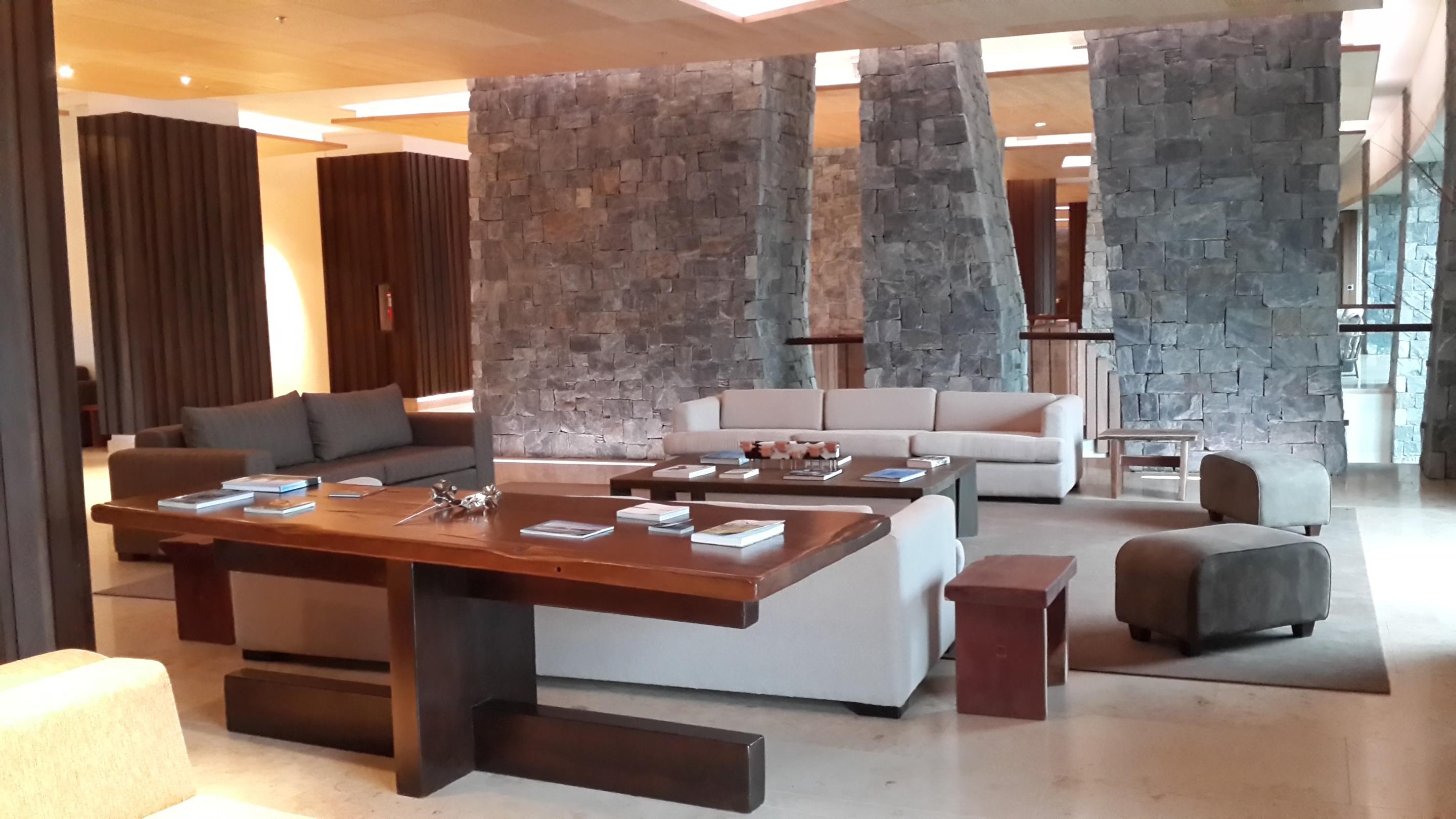Vista Lobby Arakur Ushuaia Resort & Spa