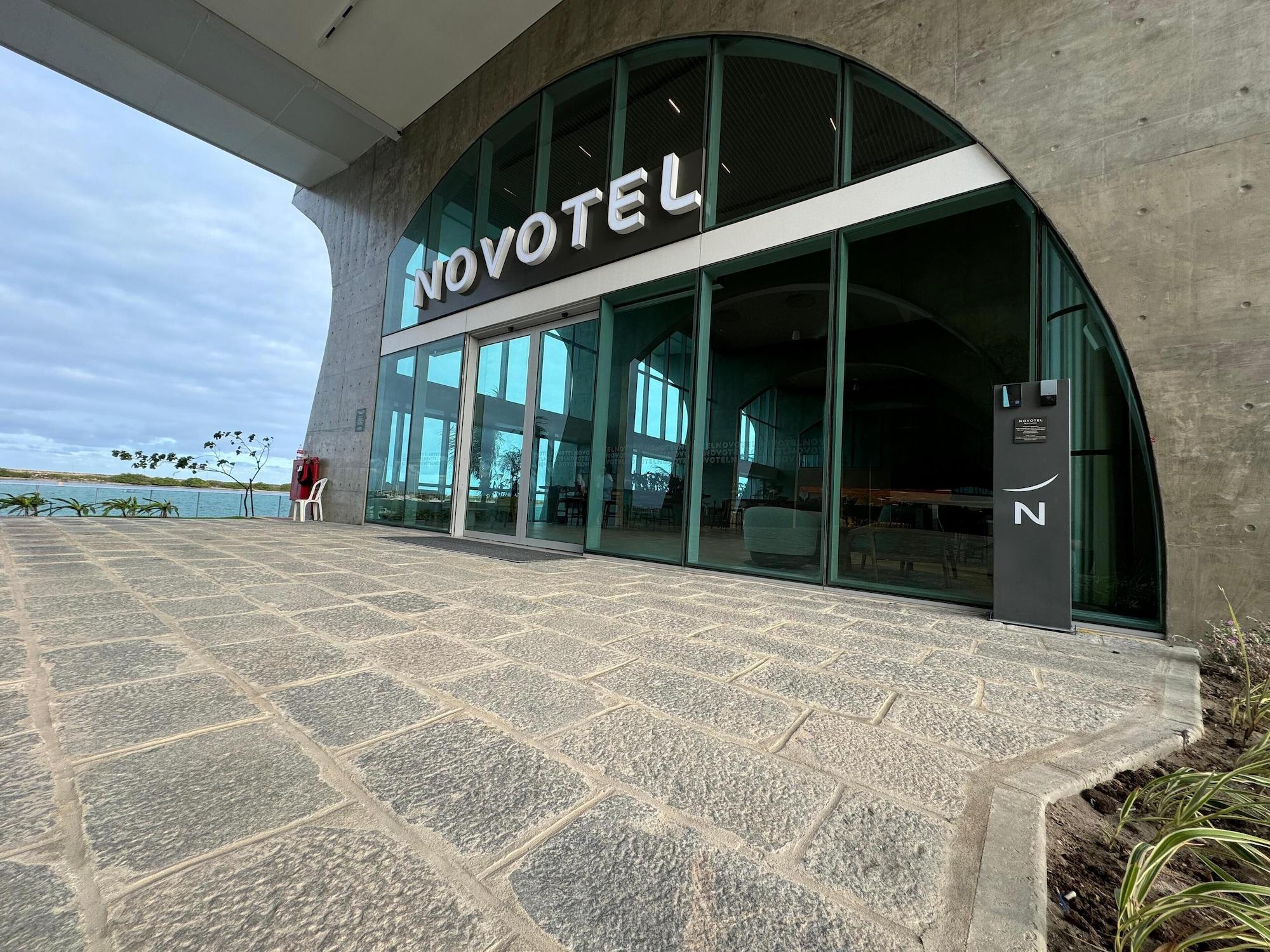 Vista Exterior Novotel Recife Marina
