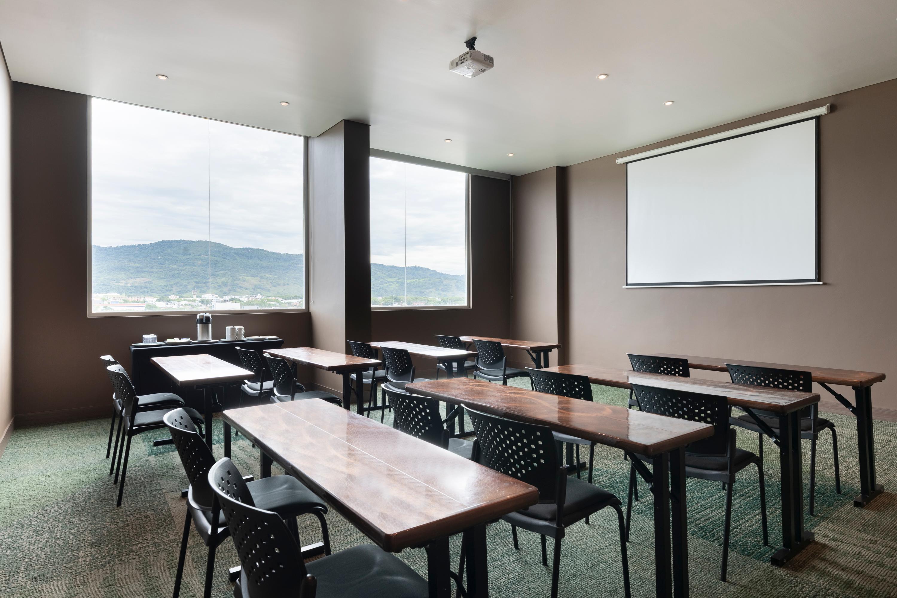 Sala de Reuniones Hampton By Hilton Yopal