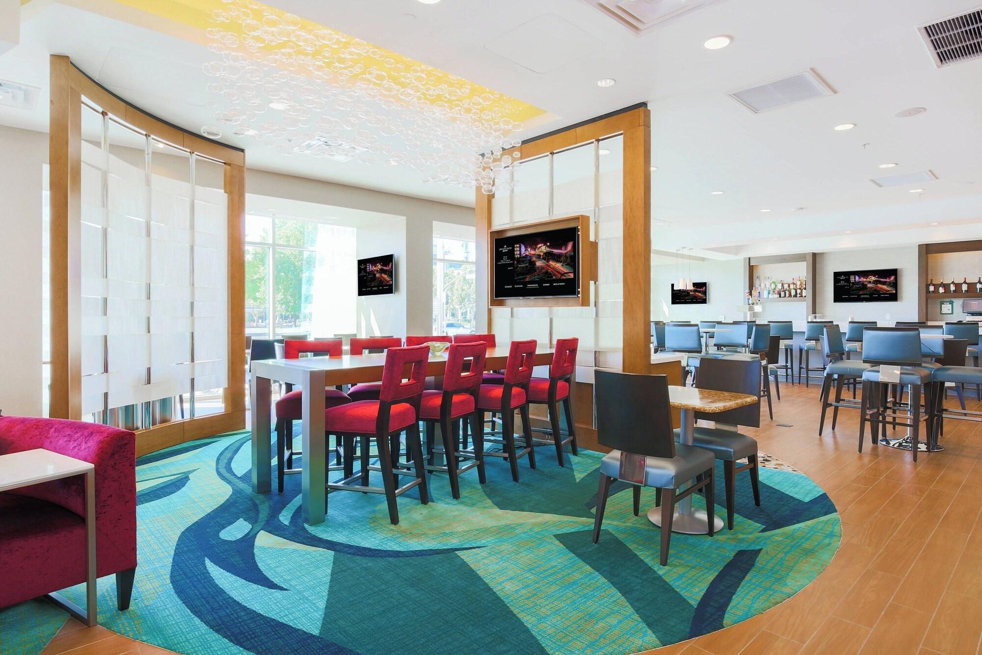Vista Lobby SpringHill Suites by Marriott San Jose Airport
