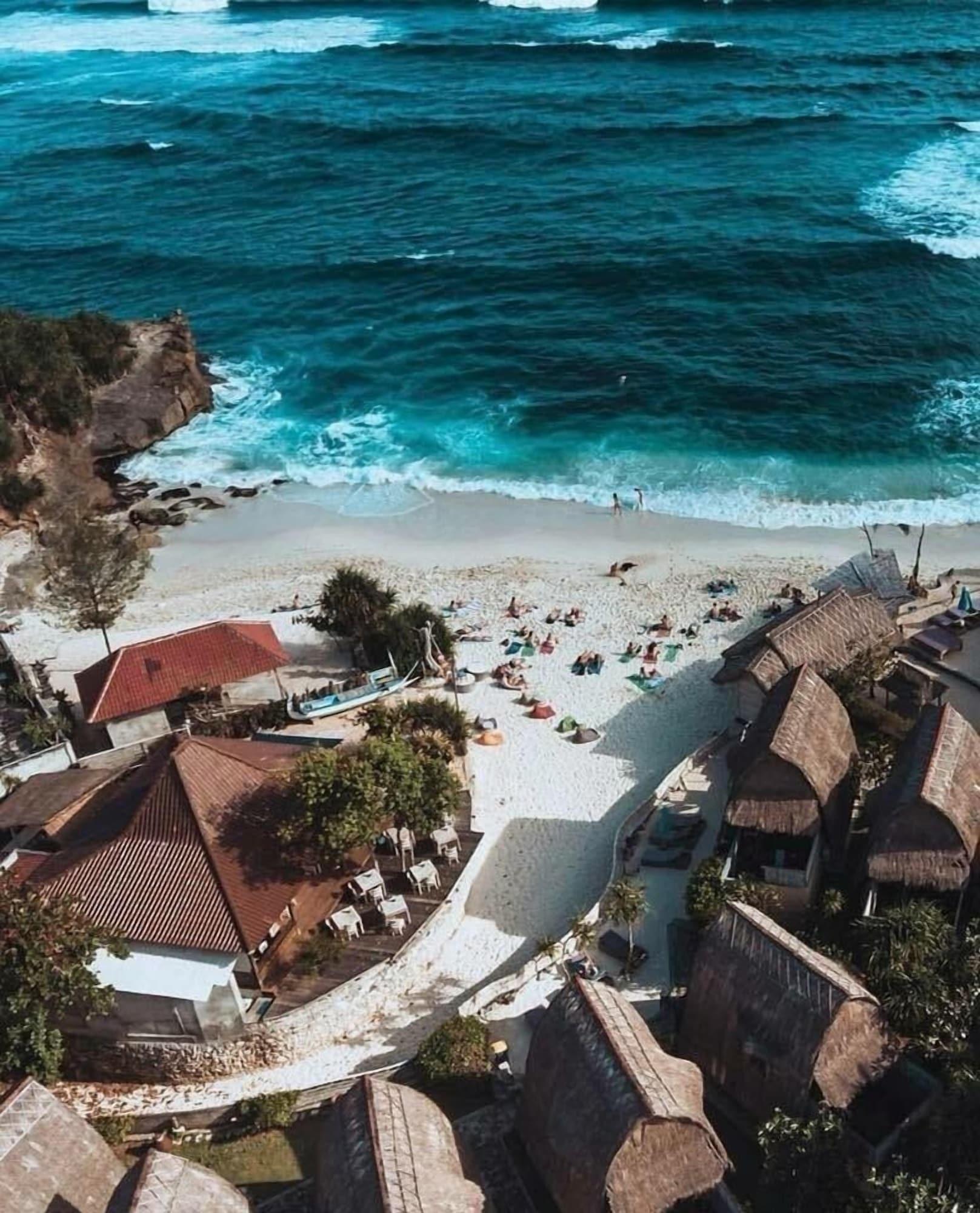 Restaurant D'Byas Beach Club and Villa