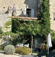 Alquiler Vacacional - Character house with swimming pool in medieval village
