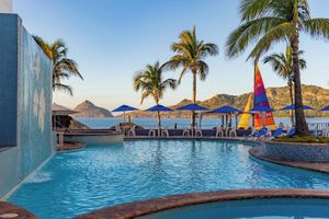 Alojamiento - SUITES LAS FLORES BEACH MAZATLAN