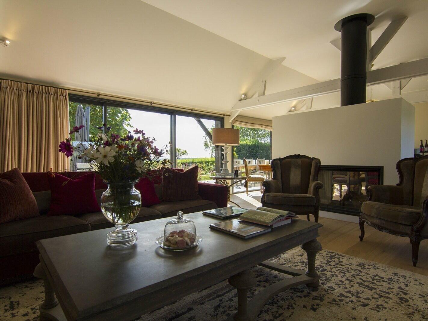 Bar/Salón La Soucherie