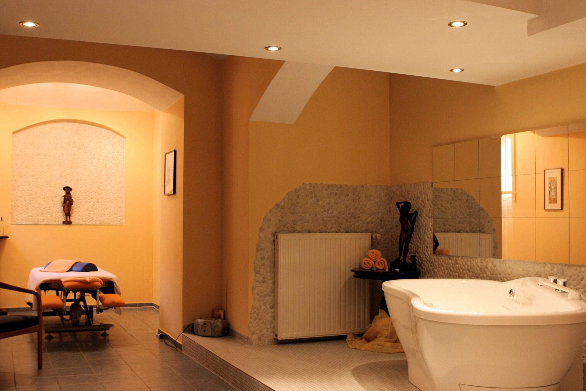 Spa Schlosshotel Ralswiek