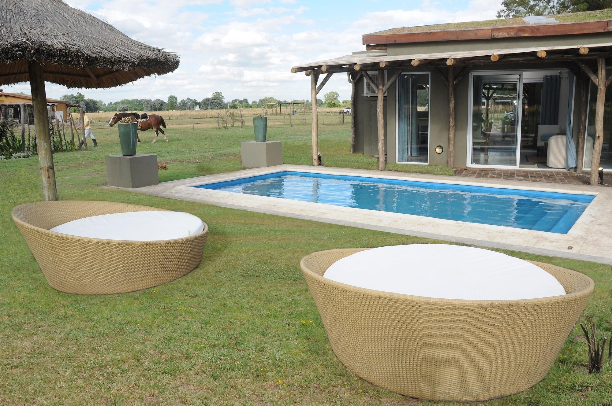 Vista Exterior Howard Johnson by Wyndham Finca Maria Cristina